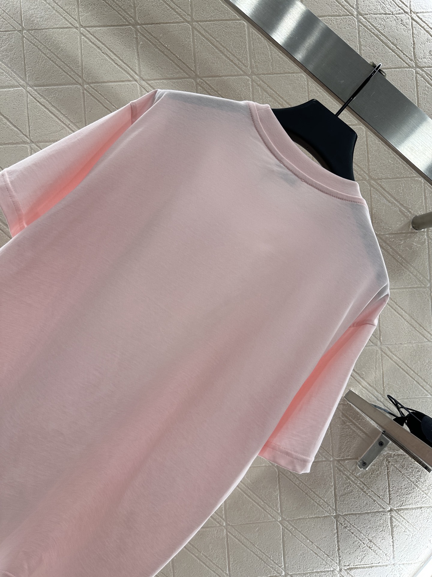 ♥Celin*♥2025新品上架 宽松植绒印花𝑇𝑒𝑒定制YB原生全棉材质，透气舒适，质感十足，廓形ove