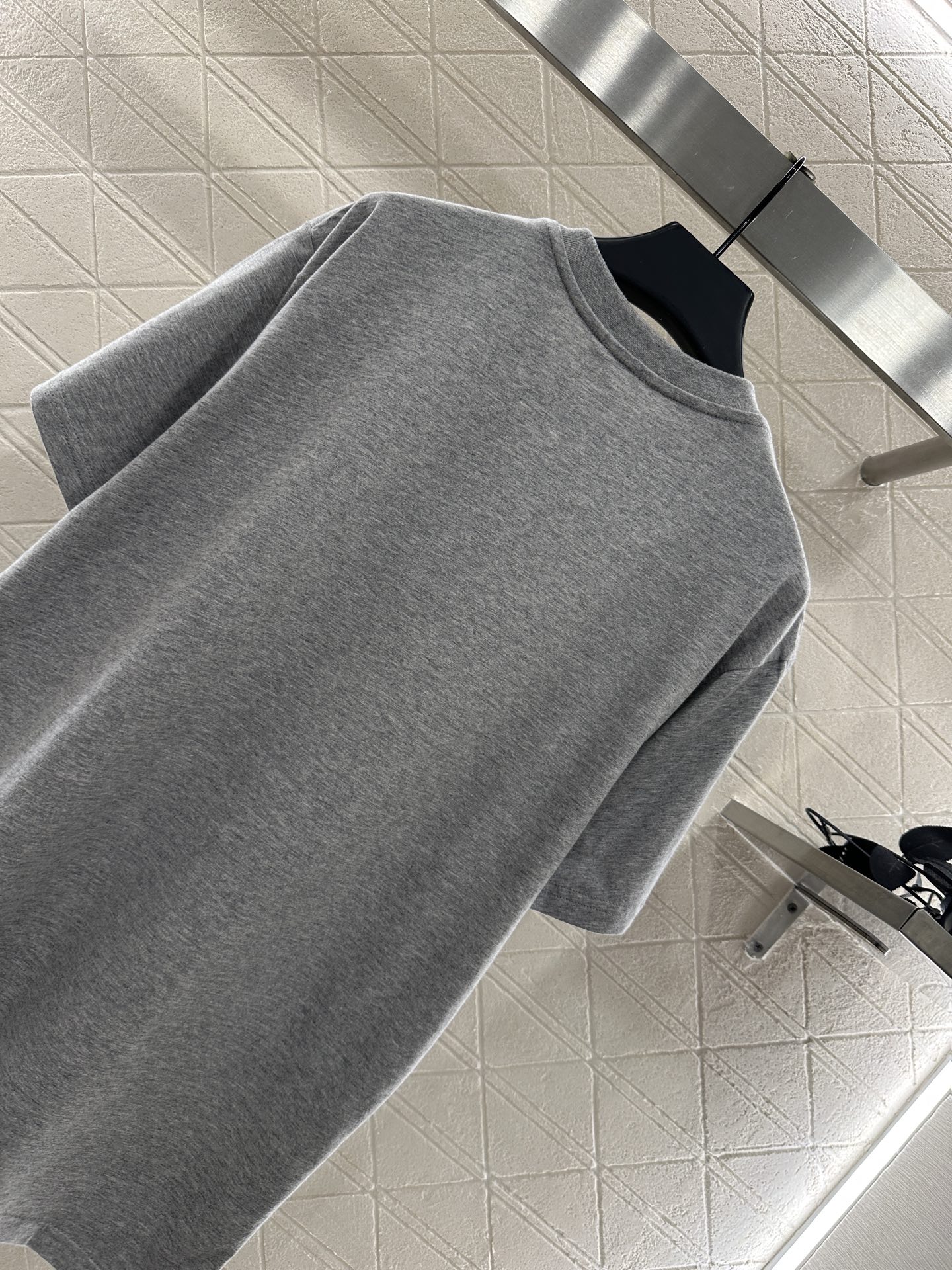 ♥Celin*♥2025新品上架 宽松植绒印花𝑇𝑒𝑒定制YB原生全棉材质，透气舒适，质感十足，廓形ove