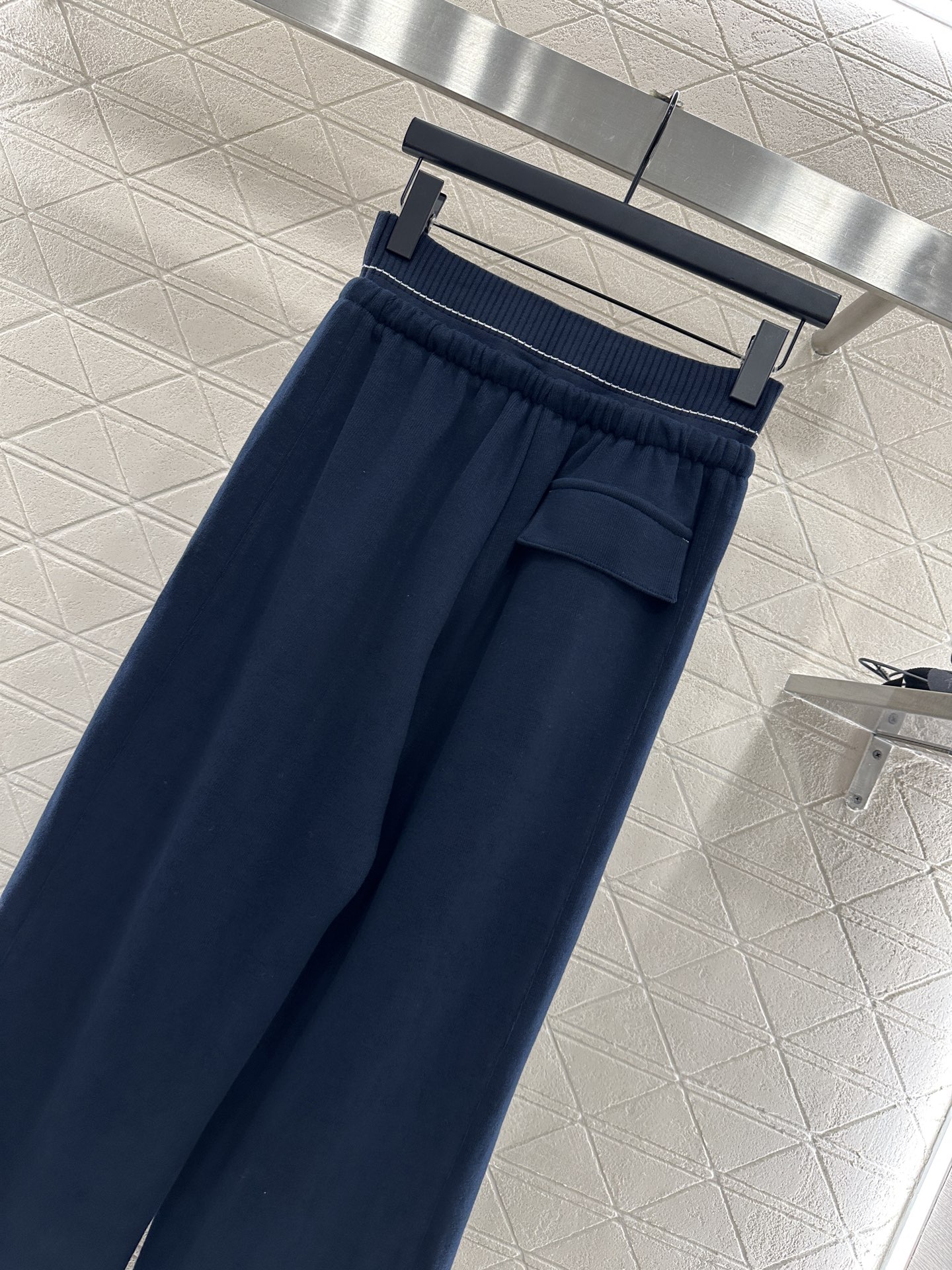 ♥Miumi*♥2025新品上架 抽绳织带阔腿长裤定制YB斜纹全棉材质，面料柔挺舒适，垂顺有型，高腰抽绳