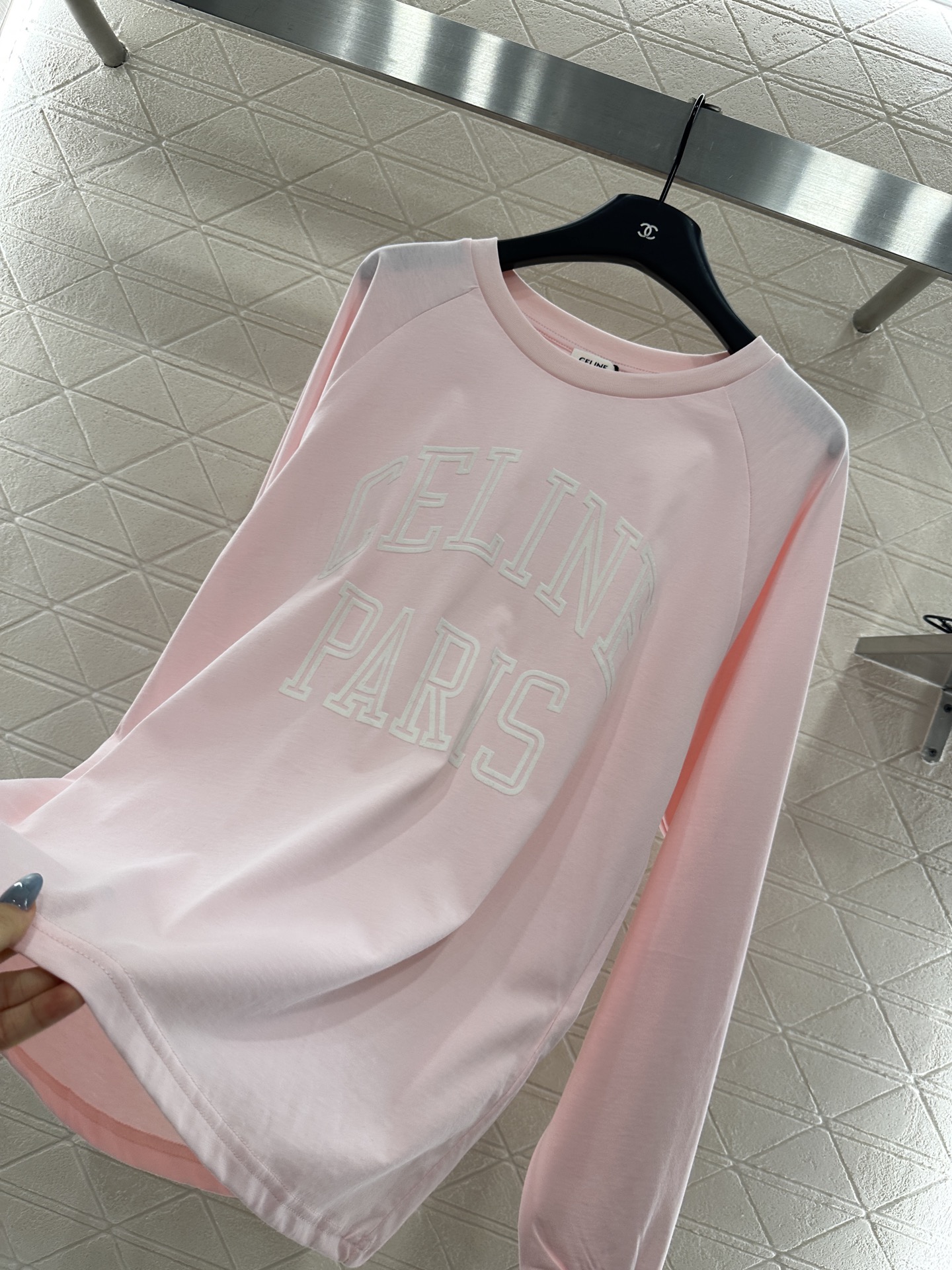 ♥Celin*♥2025新品上架 圆领字母撞色长袖定制YB原生全棉材质，舒适软糯，穿搭洋气，落肩廓形上衣