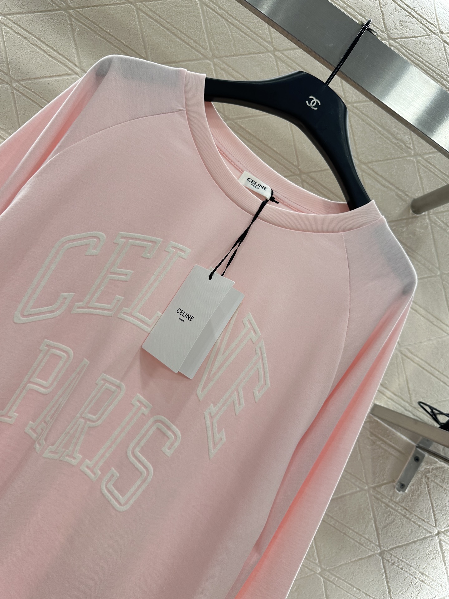 ♥Celin*♥2025新品上架 圆领字母撞色长袖定制YB原生全棉材质，舒适软糯，穿搭洋气，落肩廓形上衣