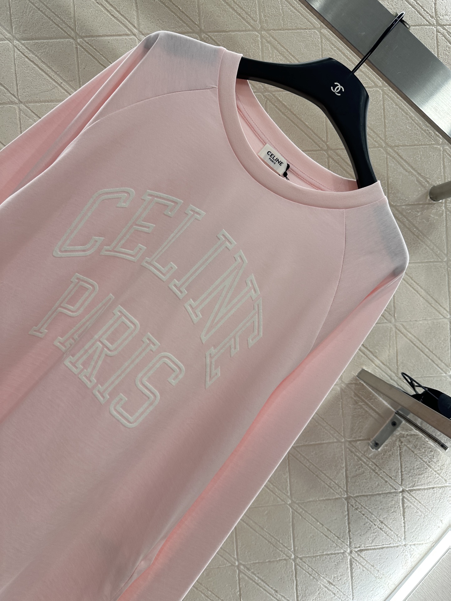 ♥Celin*♥2025新品上架 圆领字母撞色长袖定制YB原生全棉材质，舒适软糯，穿搭洋气，落肩廓形上衣