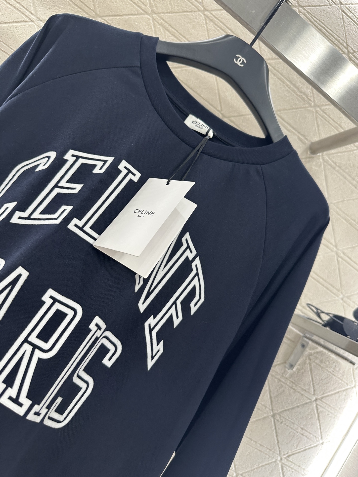 ♥Celin*♥2025新品上架 圆领字母撞色长袖定制YB原生全棉材质，舒适软糯，穿搭洋气，落肩廓形上衣