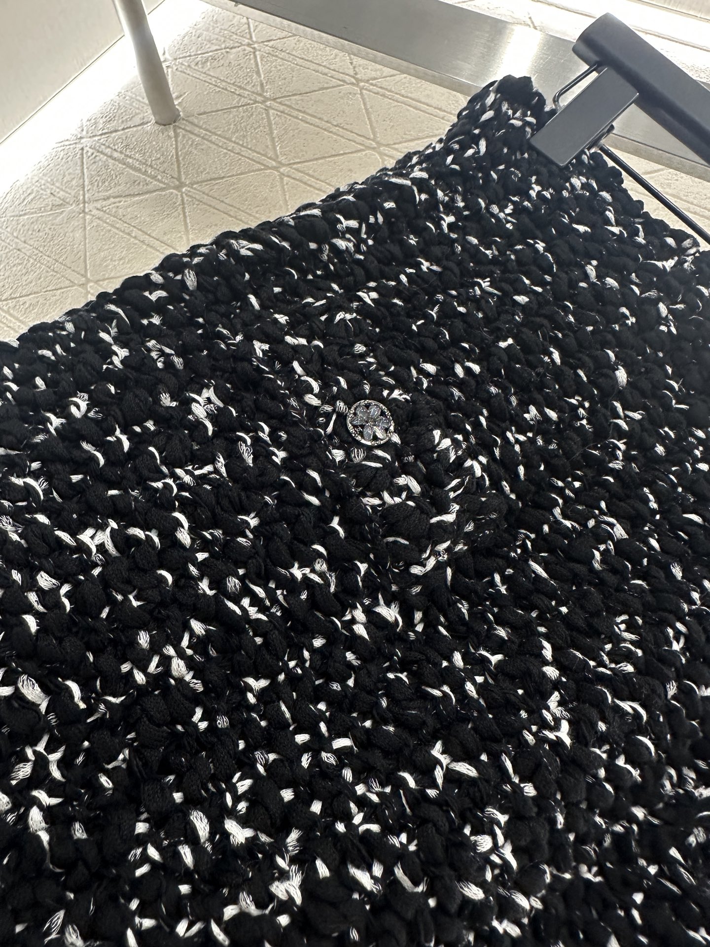 ♥Chane*♥2025新品上架 水钻捆边针织马甲半裙套装定制YB棉毛纱线织造，穿搭舒适，柔软细腻。圆领