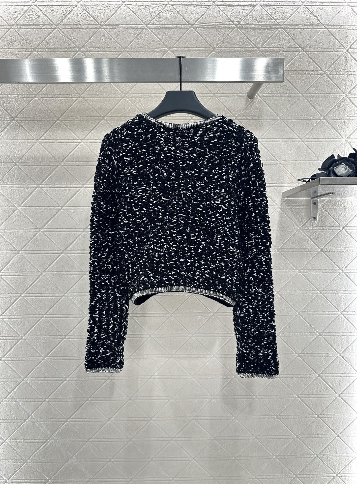 ♥Chane*♥2025新品上架 水钻捆边针织开衫半裙套装定制YB棉毛纱线织造，穿搭舒适，柔软细腻。圆领