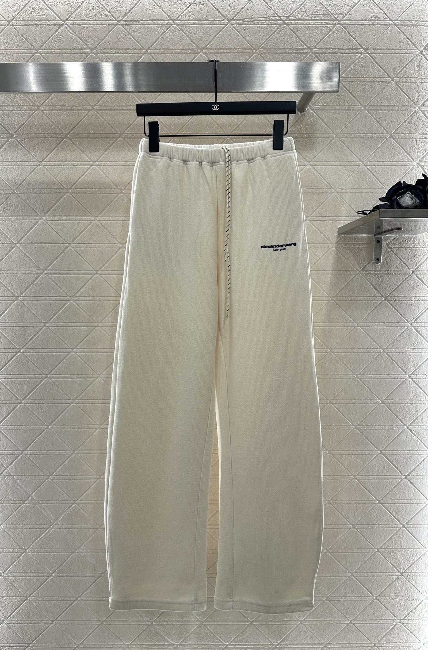 ♥Alexander wan*♥2025新品上架 高腰抽绳阔腿弯刀长裤定制YB进口灯芯绒材质，面料柔软舒