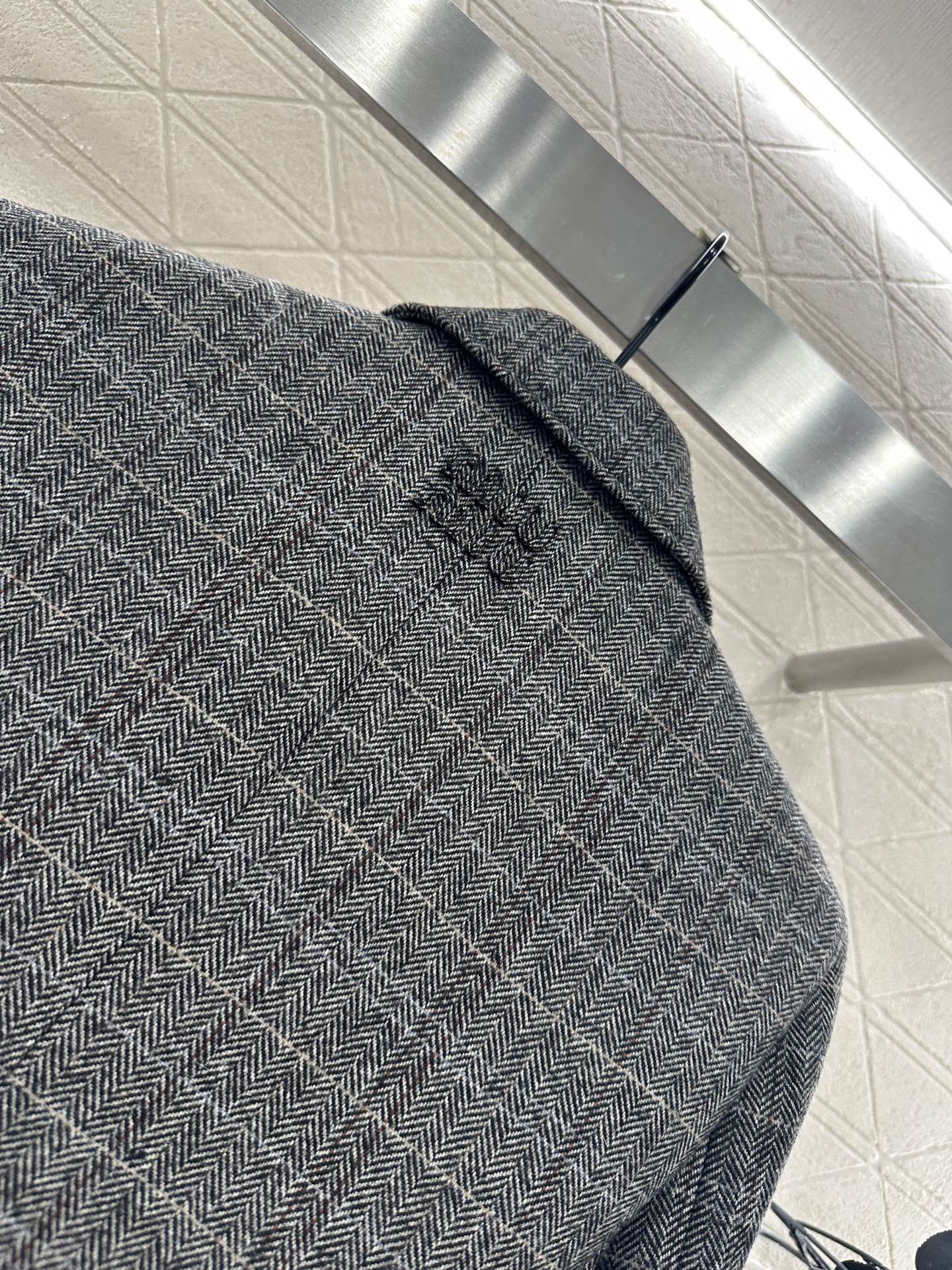 ♥Miumi*♥2025新品上架 翻领格纹口袋西装外套定制YB进口精纺羊毛材质，质感光泽，垂感更强，毛呢