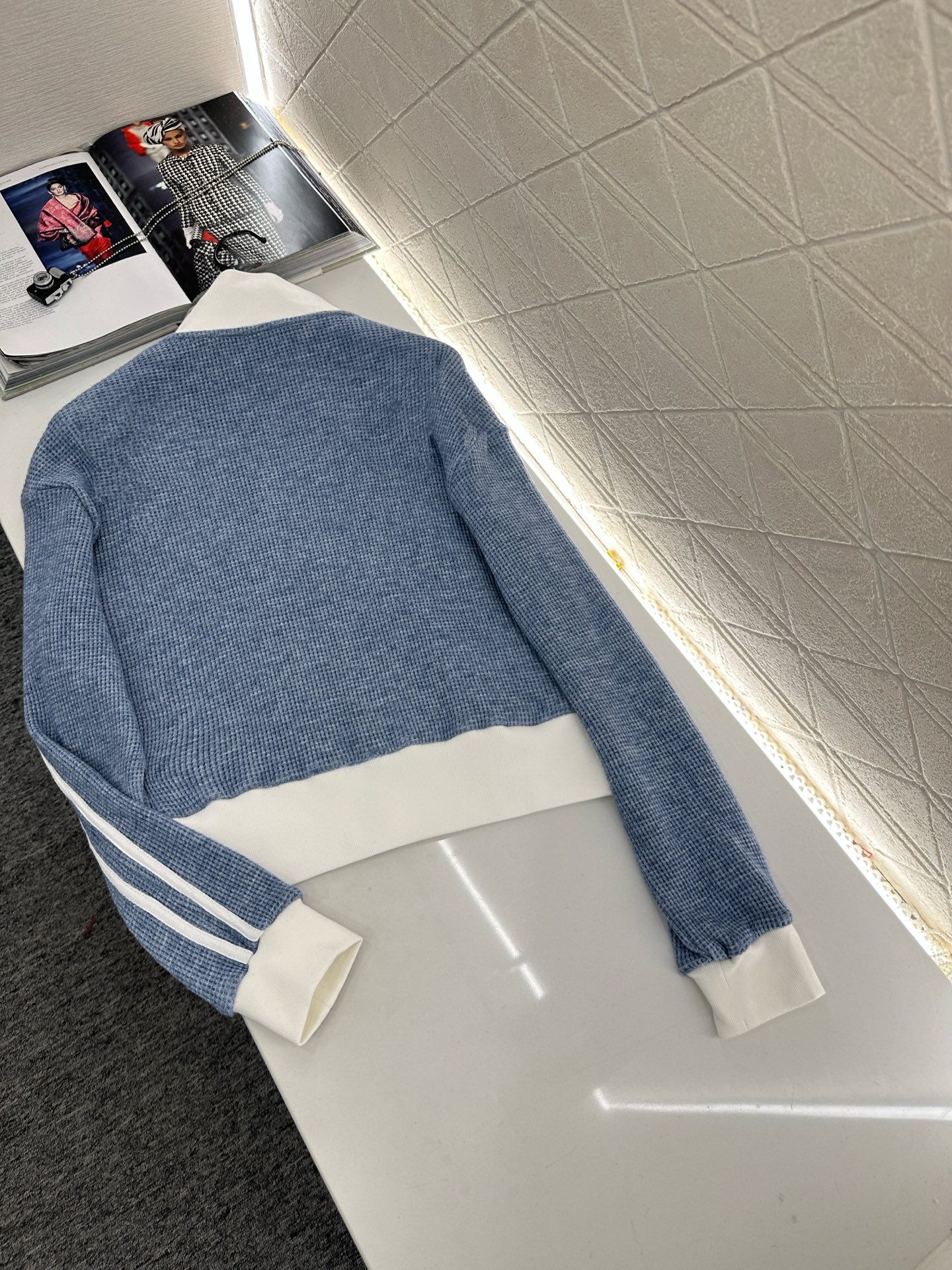 ♥Chane*♥2025新品上架 撞色夹克外套长裤套装定制YB进口材质，质感细腻，垂顺舒适，立领夹克外套