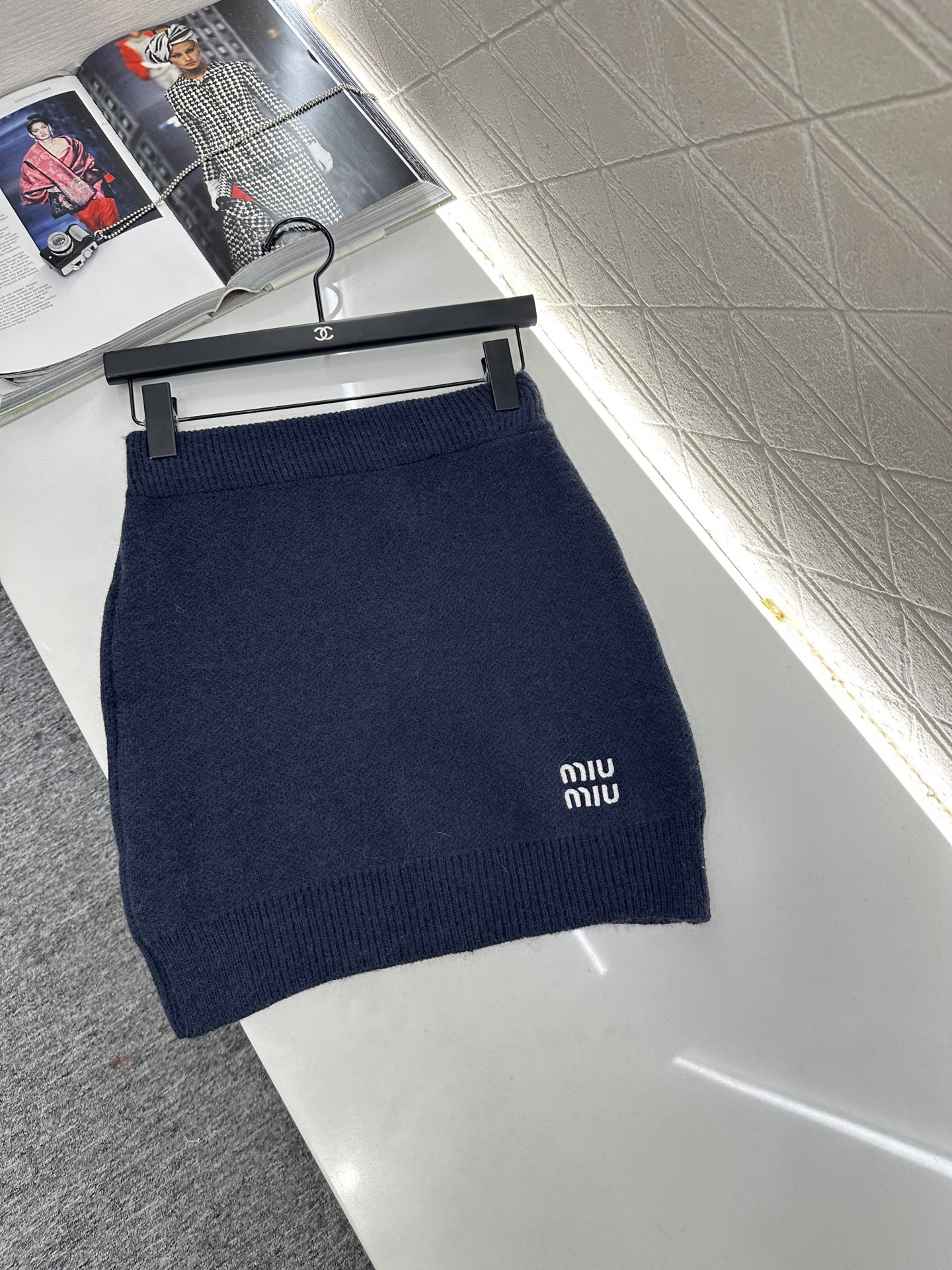 ♥Miumi*♥2025新品上架 拼接领针织上衣半裙套装定制YB羊毛材质➕全棉衬衣面料，弹力舒适，质感十