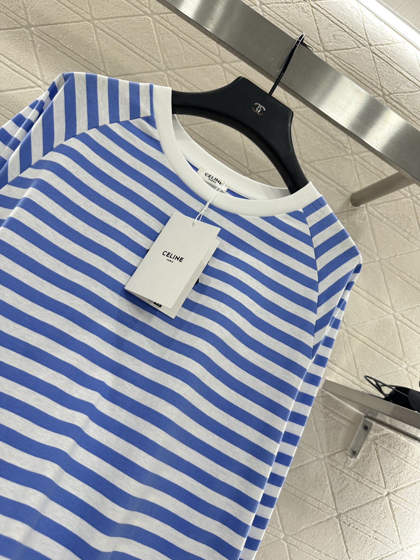 ♥Celin*♥2025新品上架 宽松条纹上衣定制YB斜纹全棉材质，质感光泽，舒适透气，宽松圆领长袖上衣