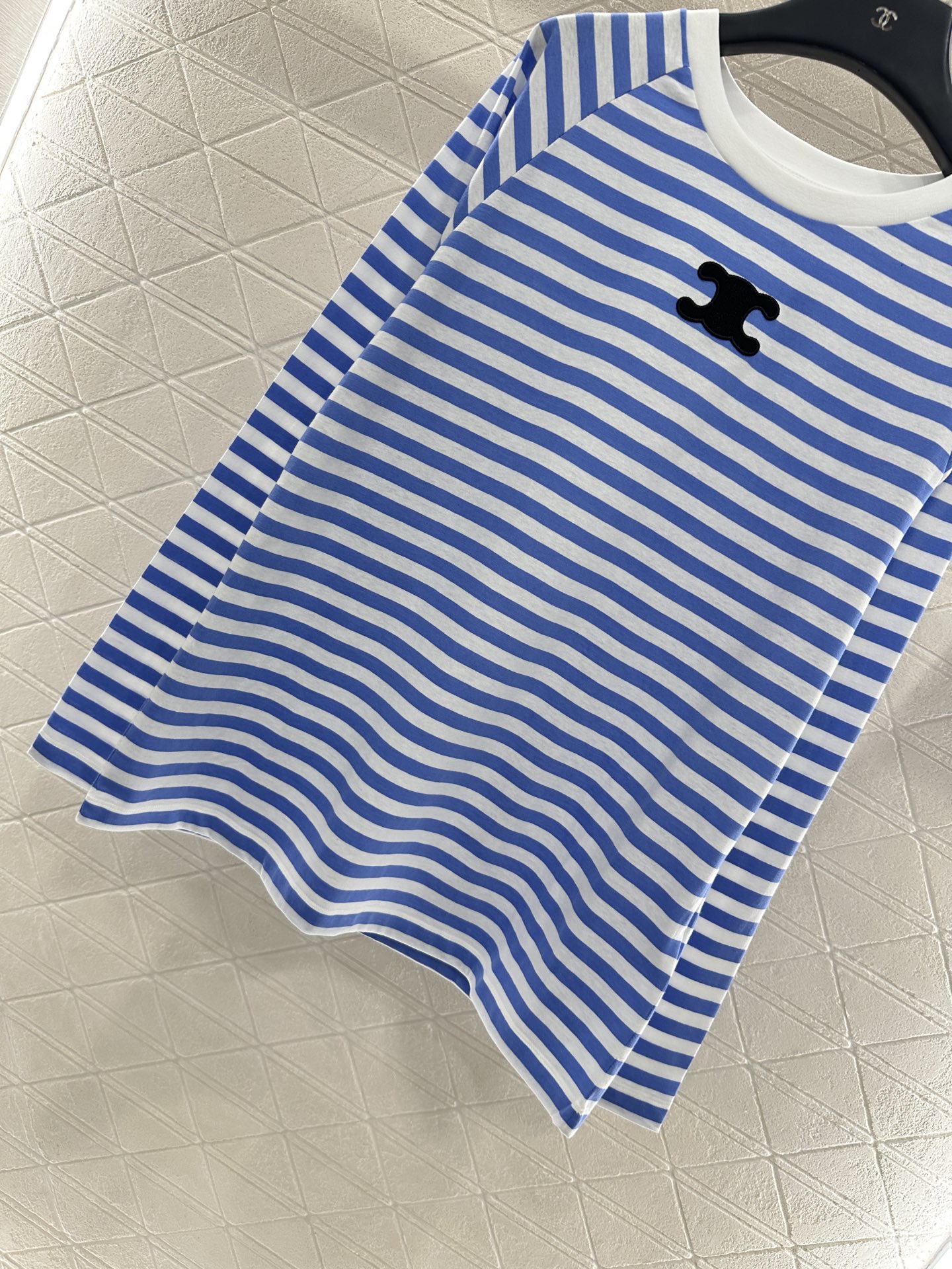 ♥Celin*♥2025新品上架 宽松条纹上衣定制YB斜纹全棉材质，质感光泽，舒适透气，宽松圆领长袖上衣