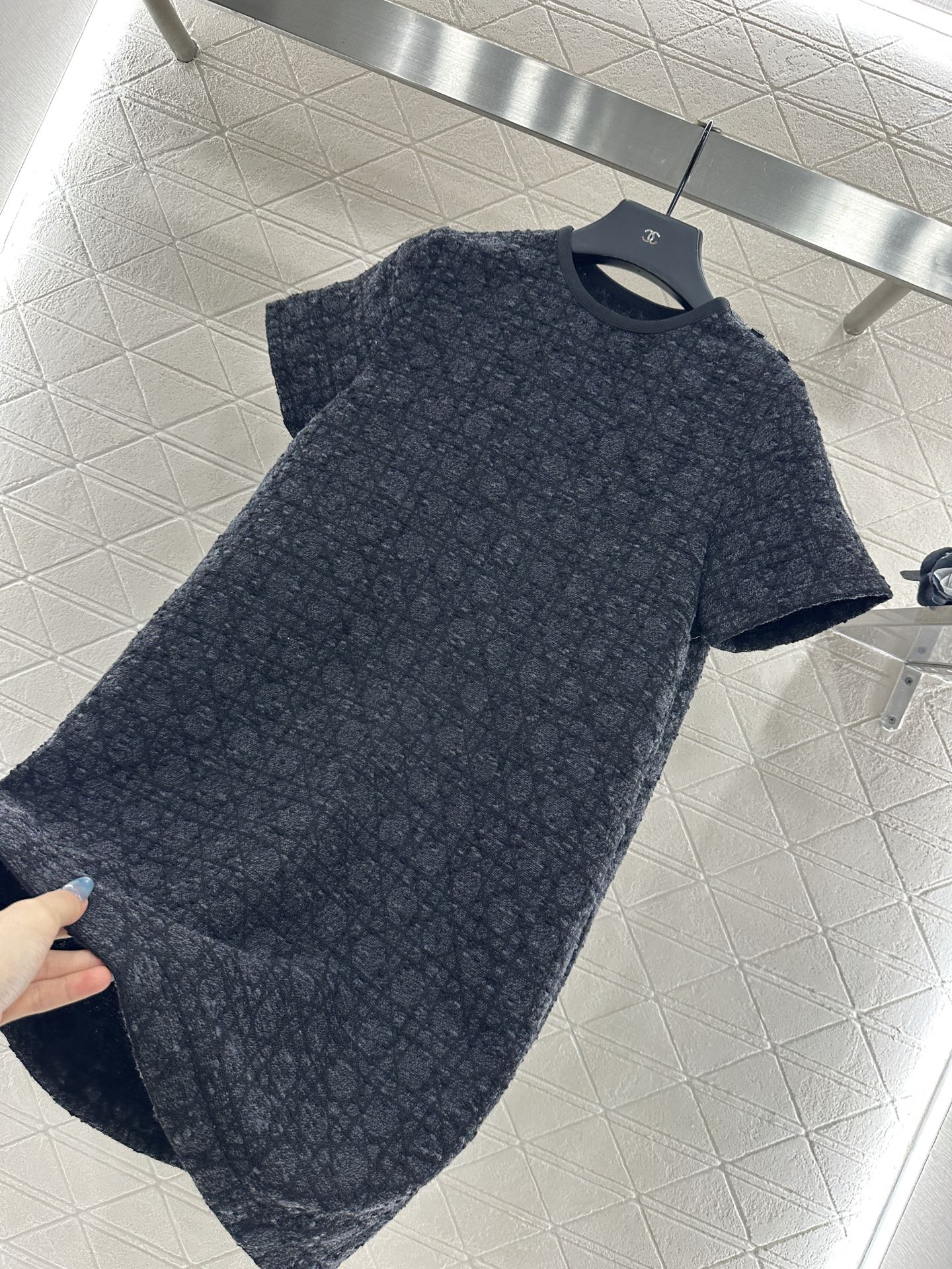 ♥Dio*♥2025新品上架 提花藤格纹短袖连衣裙定制YB进口棉毛提花材质，质感高级，品相十足，圆领短袖