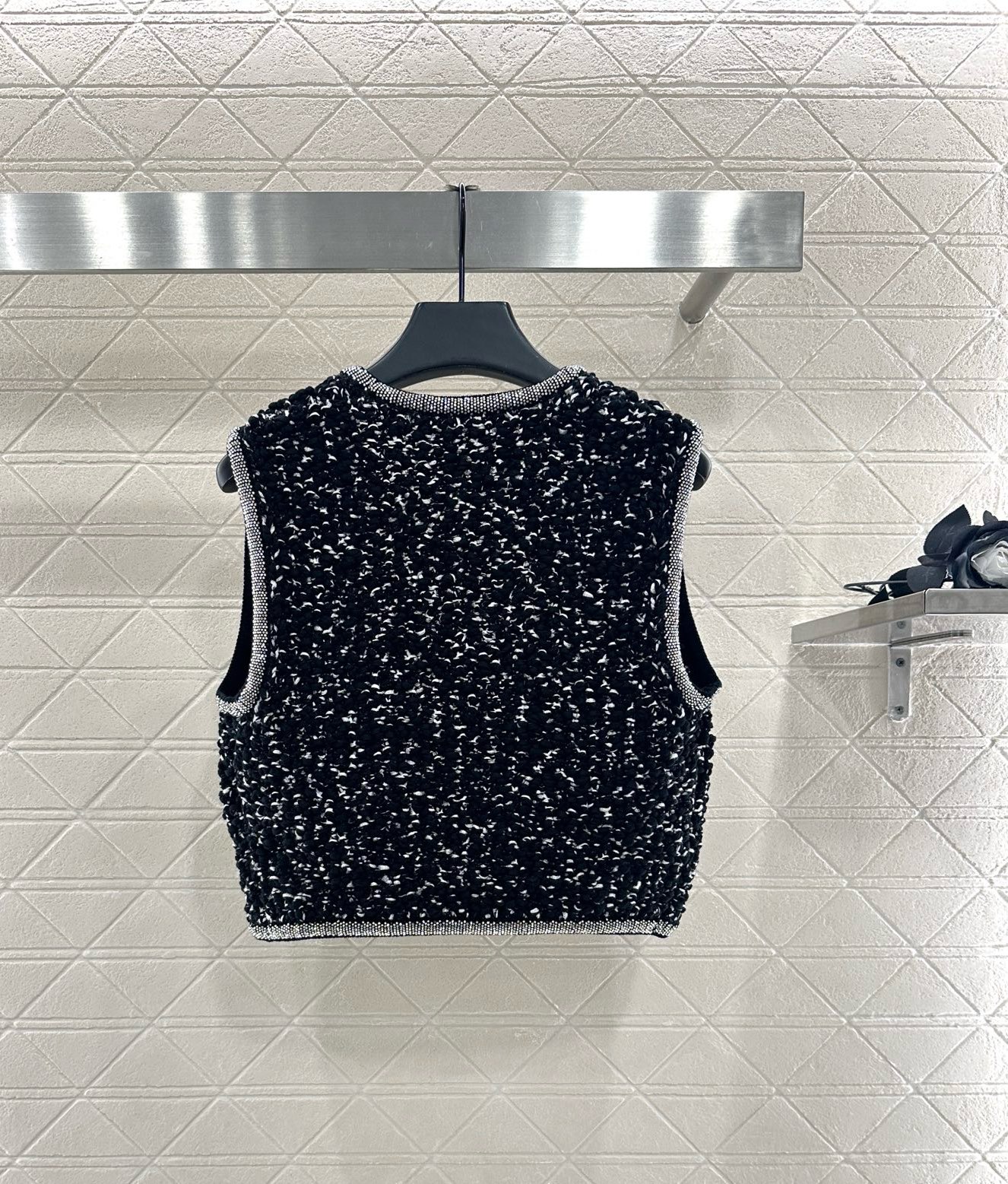 ♥Chane*♥2025新品上架 水钻捆边针织马甲半裙套装定制YB棉毛纱线织造，穿搭舒适，柔软细腻。圆领