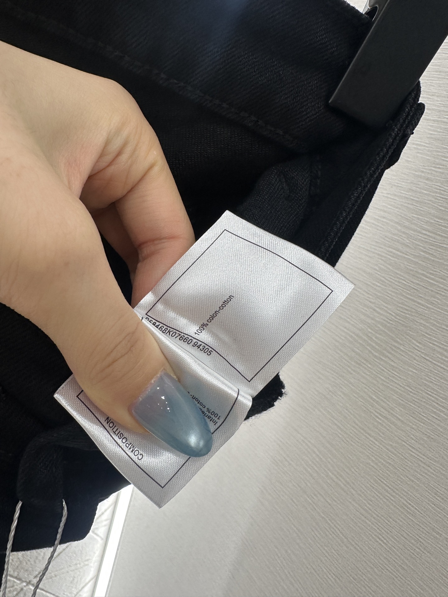 ♥Chane*♥2025新品上架 刺绣花朵牛仔微喇长裤定制YB斜纹棉牛仔材质，质感挺括，穿搭有型，弹力微