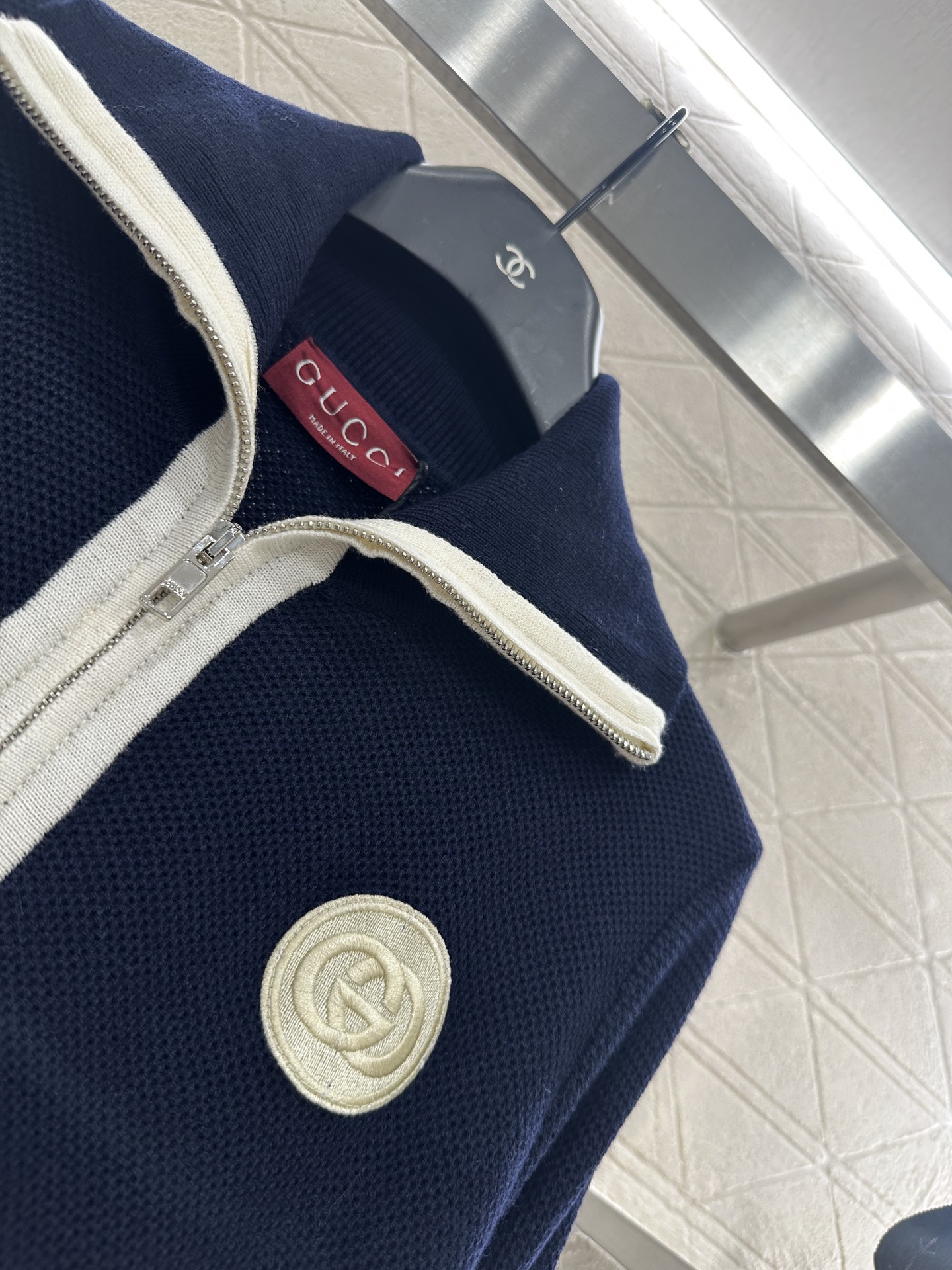 ♥Gucc*♥2025新品上架 拉链针织开衫定制YB羊毛纱线织造，质感光泽，柔软亲肤，常规翻领高领两穿拉