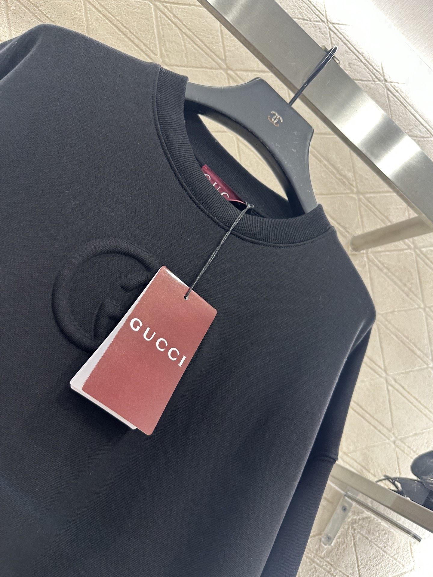 ♥Gucc*♥2025新品上架 圆领立体徽标卫衣定制YB原生全棉材质，内里磨绒处理，保暖亲肤，久洗不易变