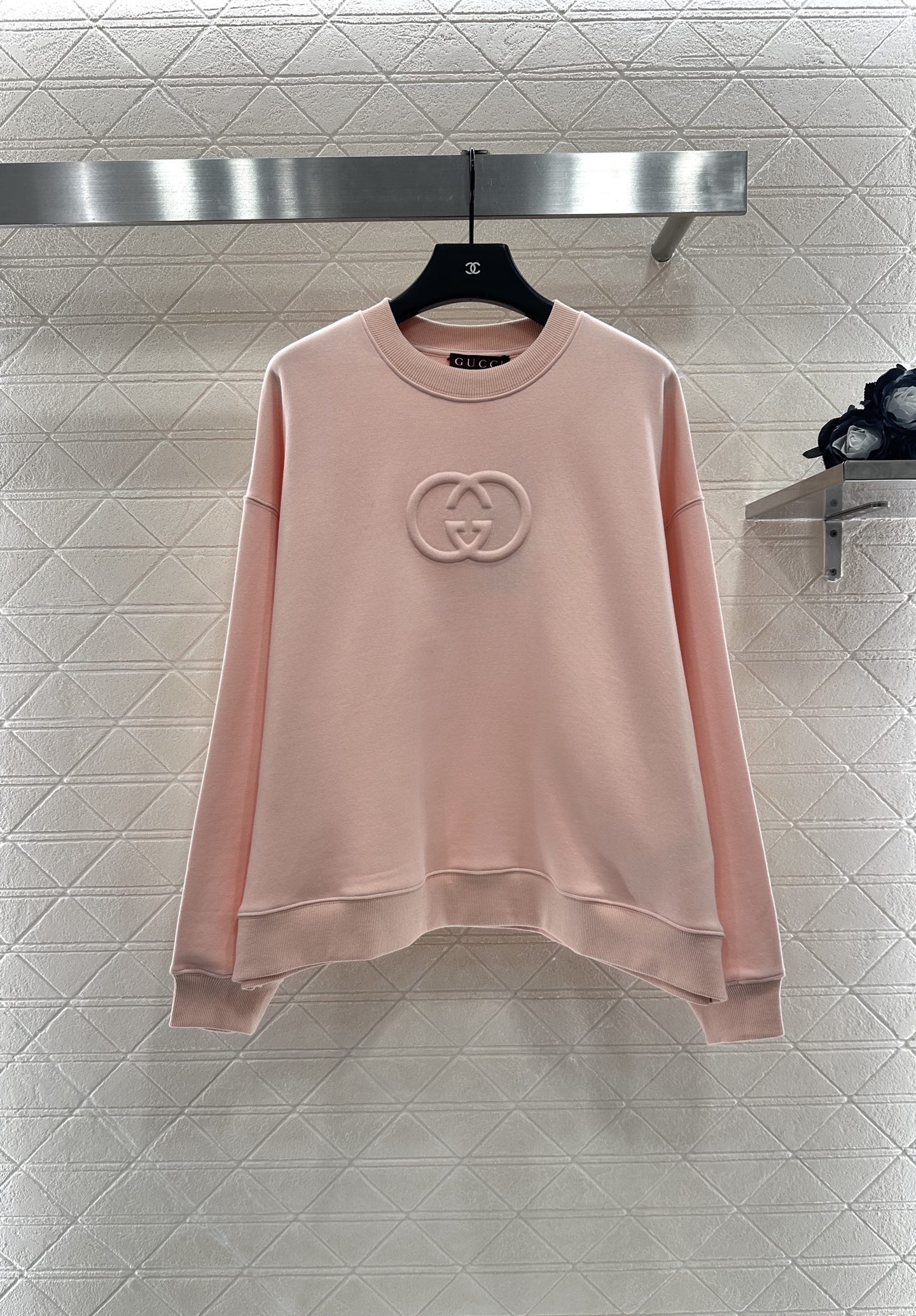 ♥Gucc*♥2025新品上架 圆领立体徽标卫衣定制YB原生全棉材质，内里磨绒处理，保暖亲肤，久洗不易变