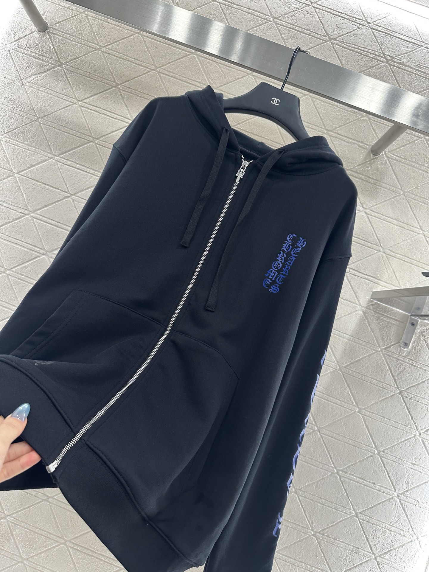 ♥Chrome hear*♥2025新品上架 连帽拉链卫衣外套定制YB原生全棉织造，舒适软糯，穿搭洋气，