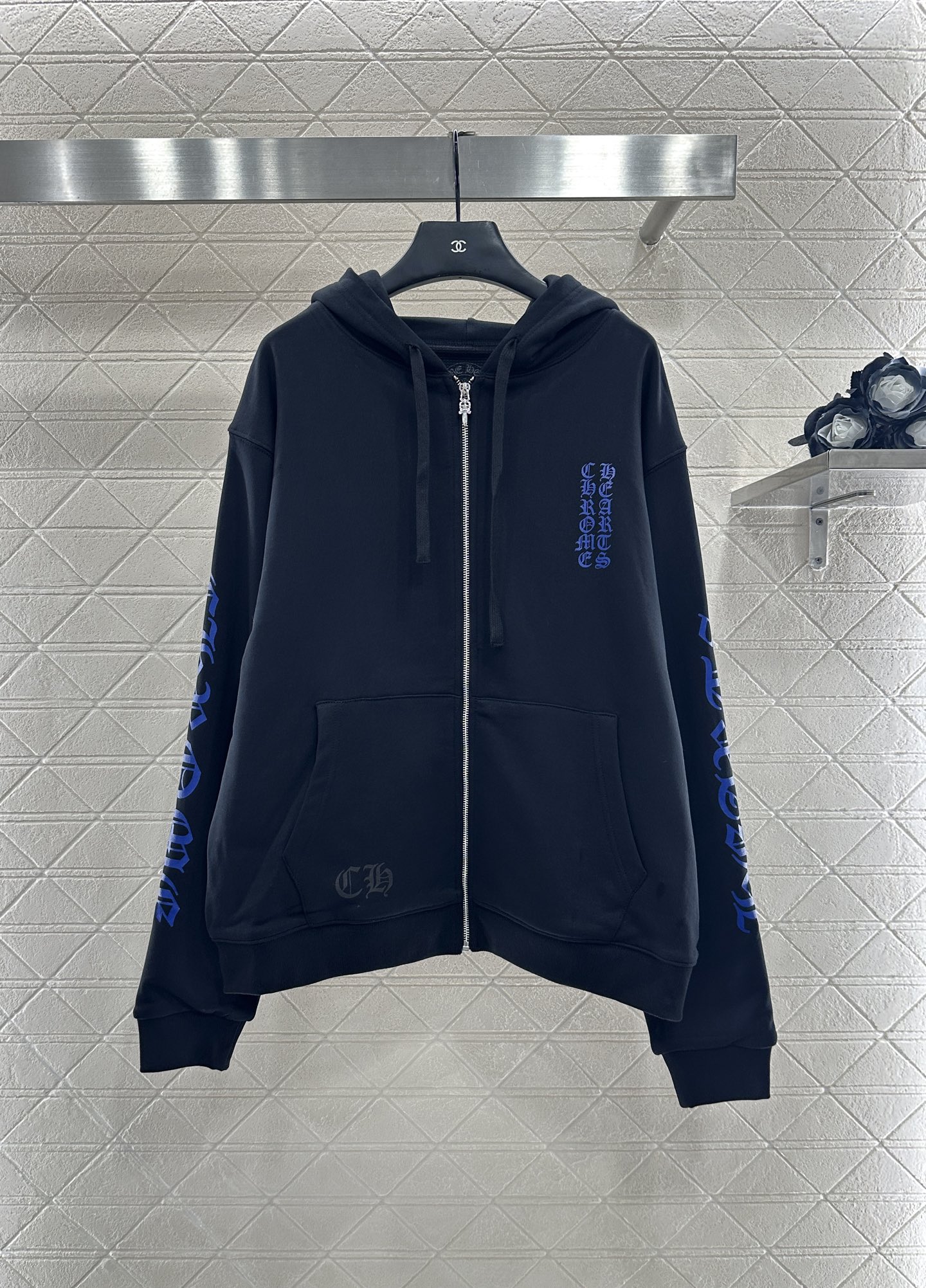 ♥Chrome hear*♥2025新品上架 连帽拉链卫衣外套定制YB原生全棉织造，舒适软糯，穿搭洋气，