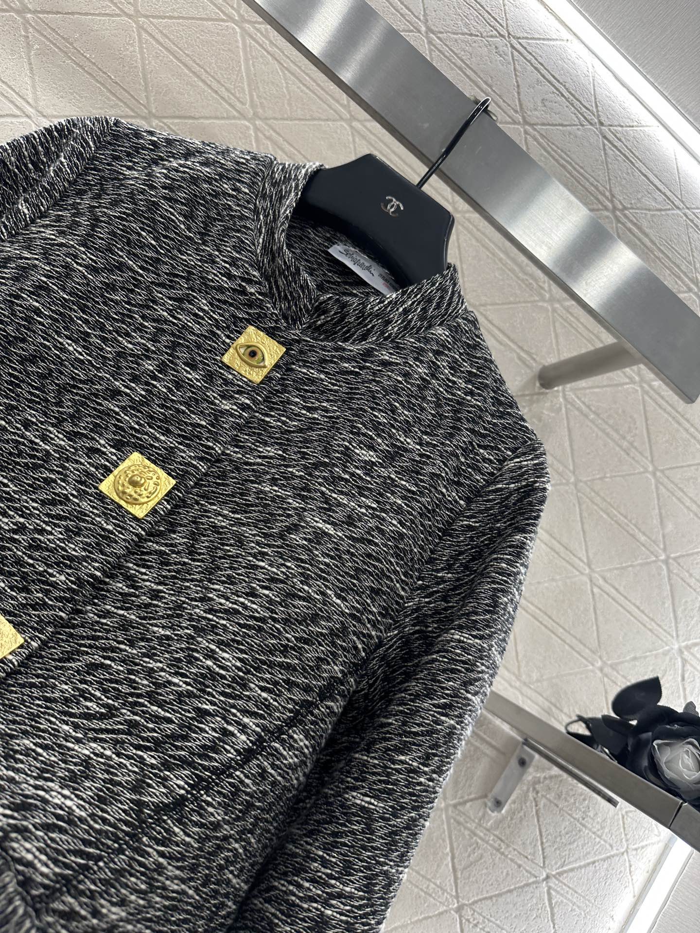 ♥Sch*♥2025新品上架 正肩翻领外套定制YB精仿羊毛材质，质感品相绝佳，常规立领毛呢外套，经久不衰