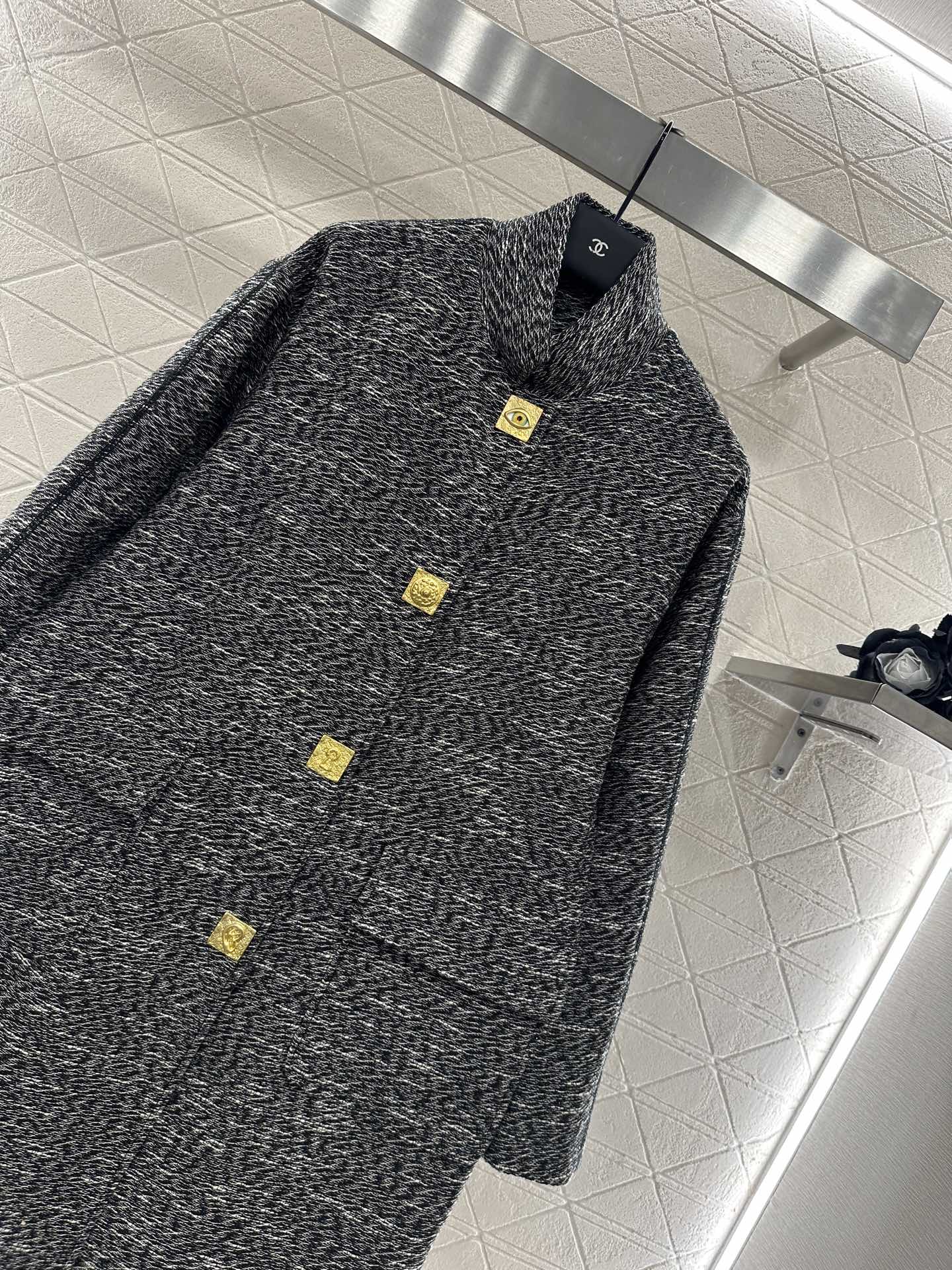 ♥Sch*♥2025新品上架 正肩翻领茧形长款大衣定制YB精仿羊毛材质，质感品相绝佳，长款翻领毛呢大衣，