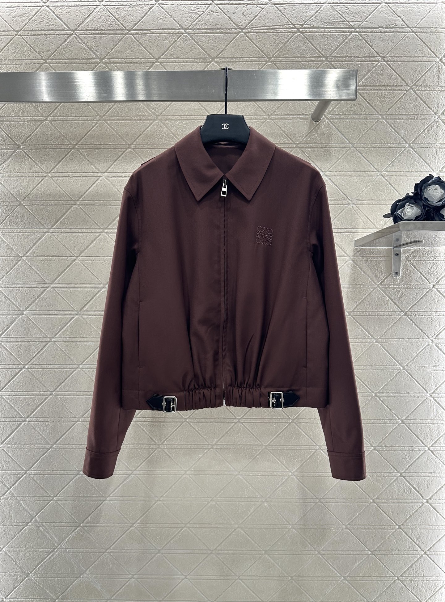 ♥Loew*♥2025新品上架 皮扣外套半裙套装定制YB进口材质，质感光泽，垂顺有型，翻领夹克外套半裙套