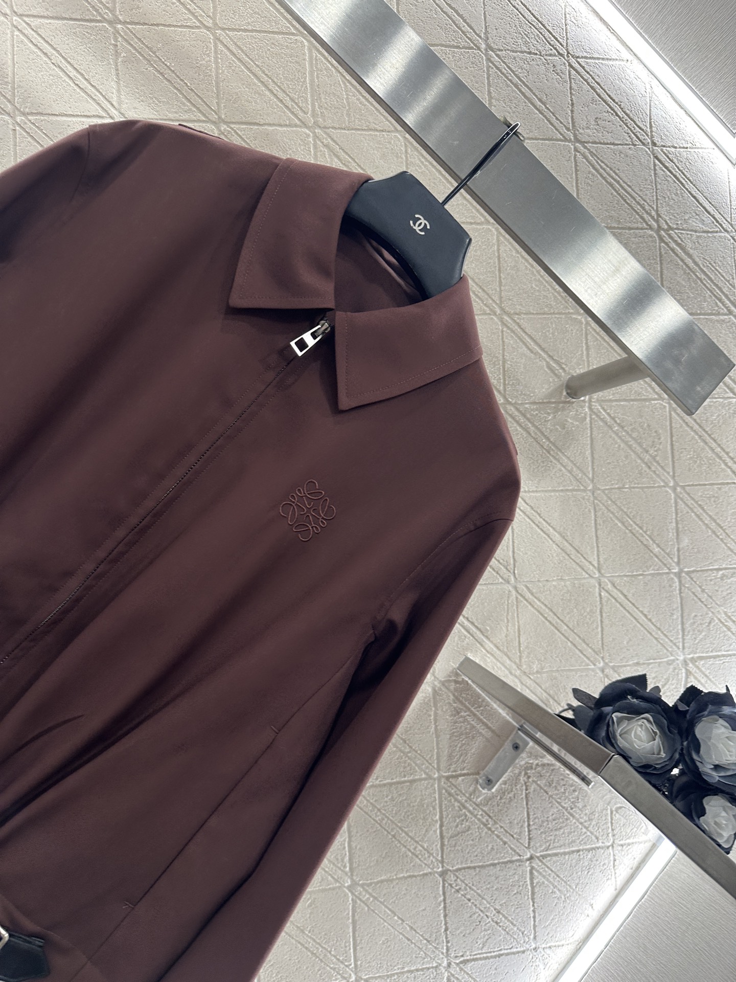 ♥Loew*♥2025新品上架 皮扣外套半裙套装定制YB进口材质，质感光泽，垂顺有型，翻领夹克外套半裙套