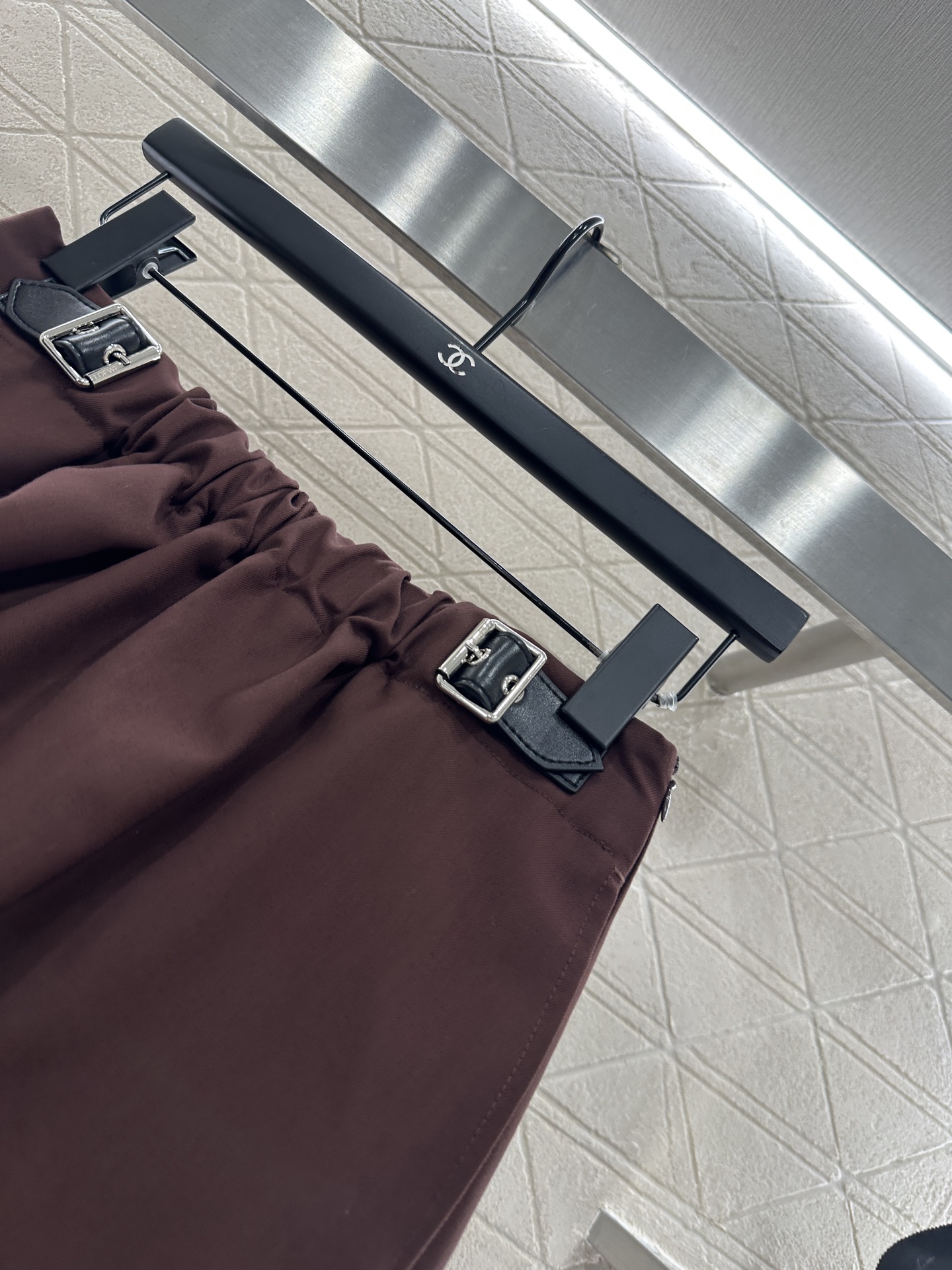 ♥Loew*♥2025新品上架 皮扣外套半裙套装定制YB进口材质，质感光泽，垂顺有型，翻领夹克外套半裙套