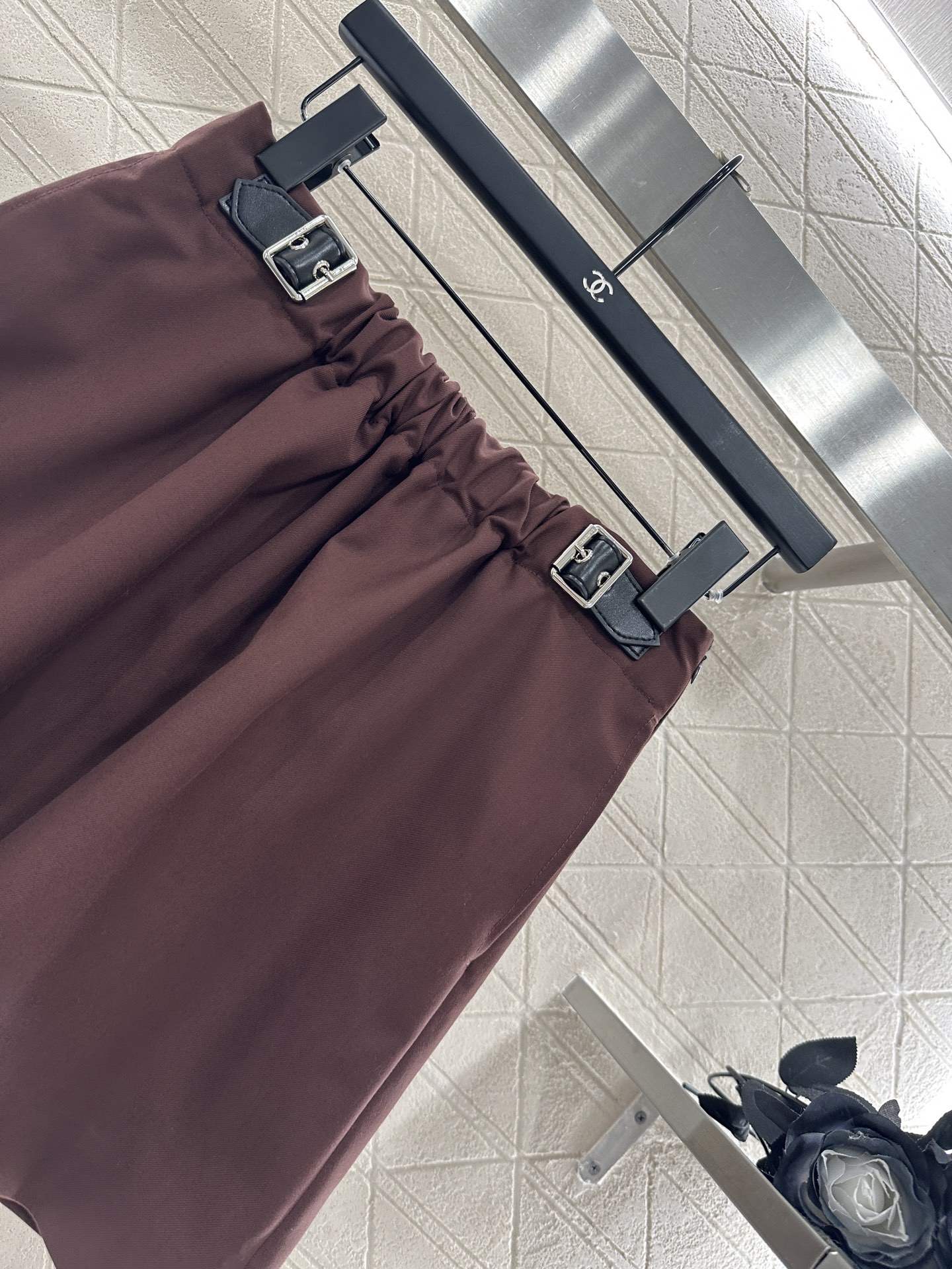 ♥Loew*♥2025新品上架 皮扣外套半裙套装定制YB进口材质，质感光泽，垂顺有型，翻领夹克外套半裙套