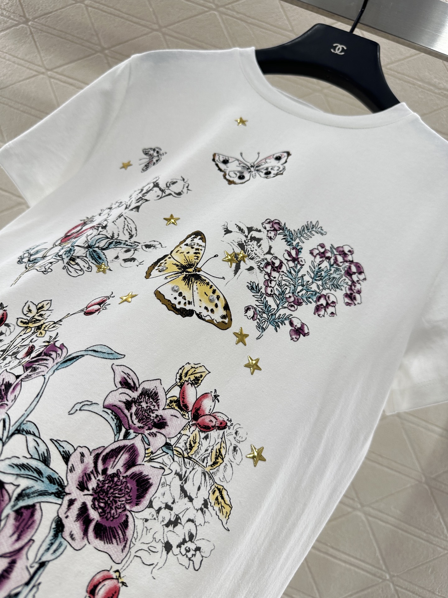 ♥Dio*♥2025新品上架 圆领印花𝑇𝑒𝑒定制YB斜纹全棉材质，质感高级，柔软舒适，常规短袖T恤裁剪，