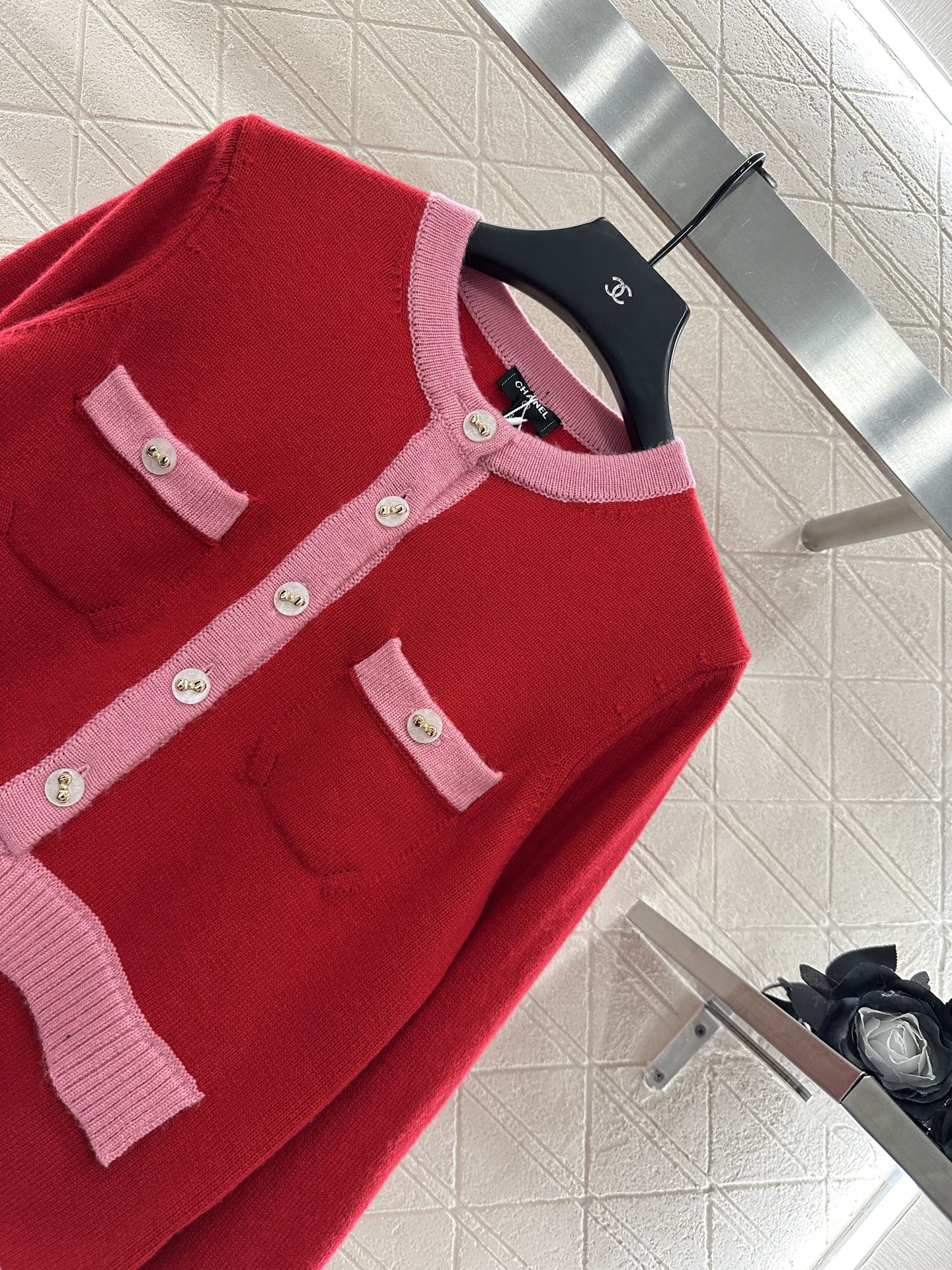 ♥Chane*♥2025新品上架 撞色口袋针织长袖短裙套装定制YB羊绒纱线织造，质感光泽，柔软亲肤，圆领