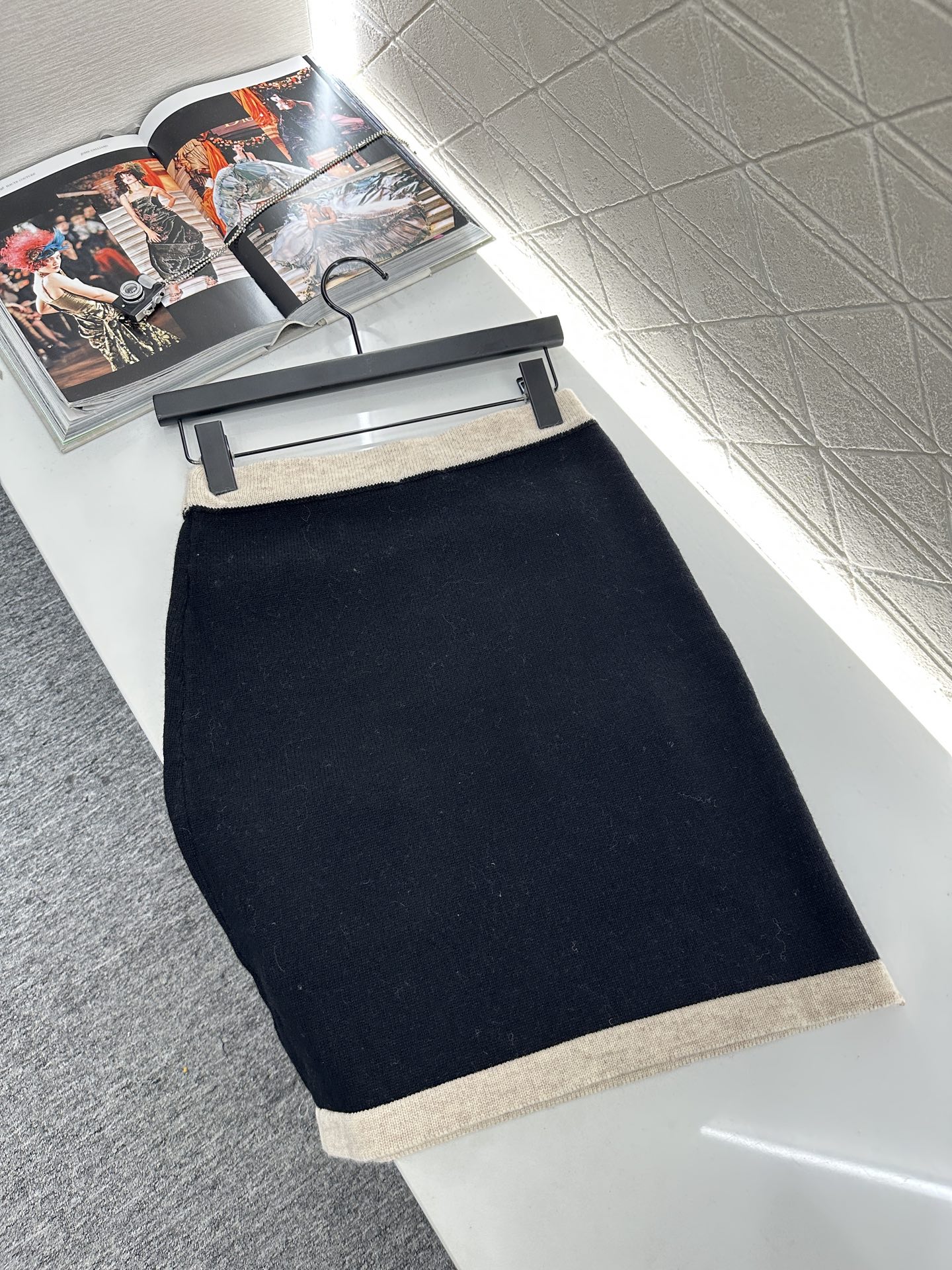 ♥Chane*♥2025新品上架 撞色口袋针织长袖短裙套装定制YB羊绒纱线织造，质感光泽，柔软亲肤，圆领