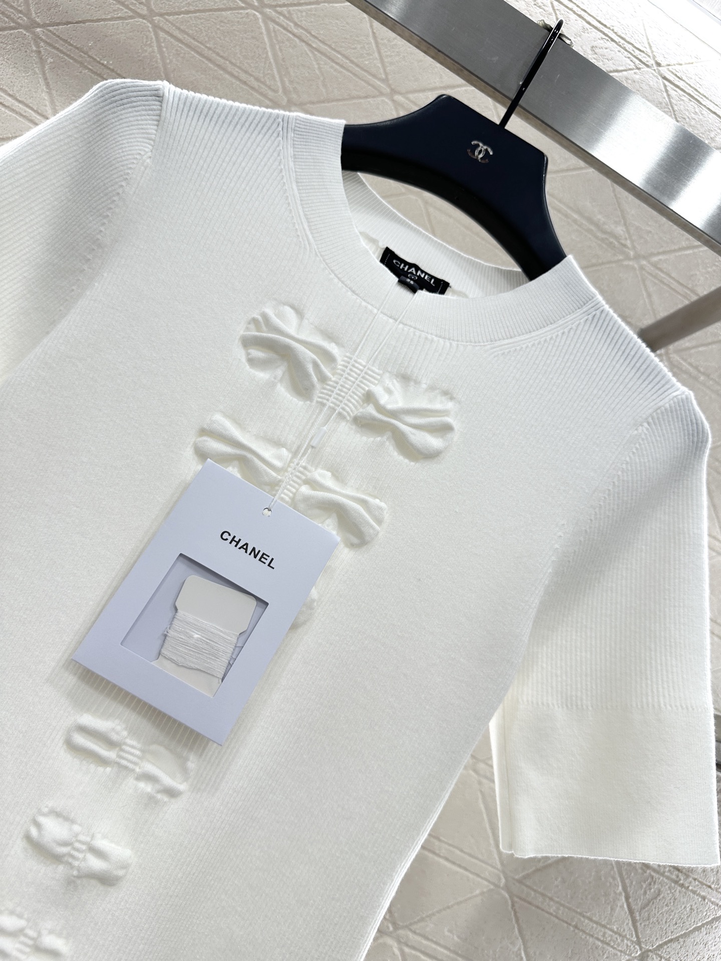 ♥Chane*♥2025新品上架 蝴蝶结圆领短袖毛衣定制YB棉毛纱线织造，柔软细腻，质感舒适，圆领针织短