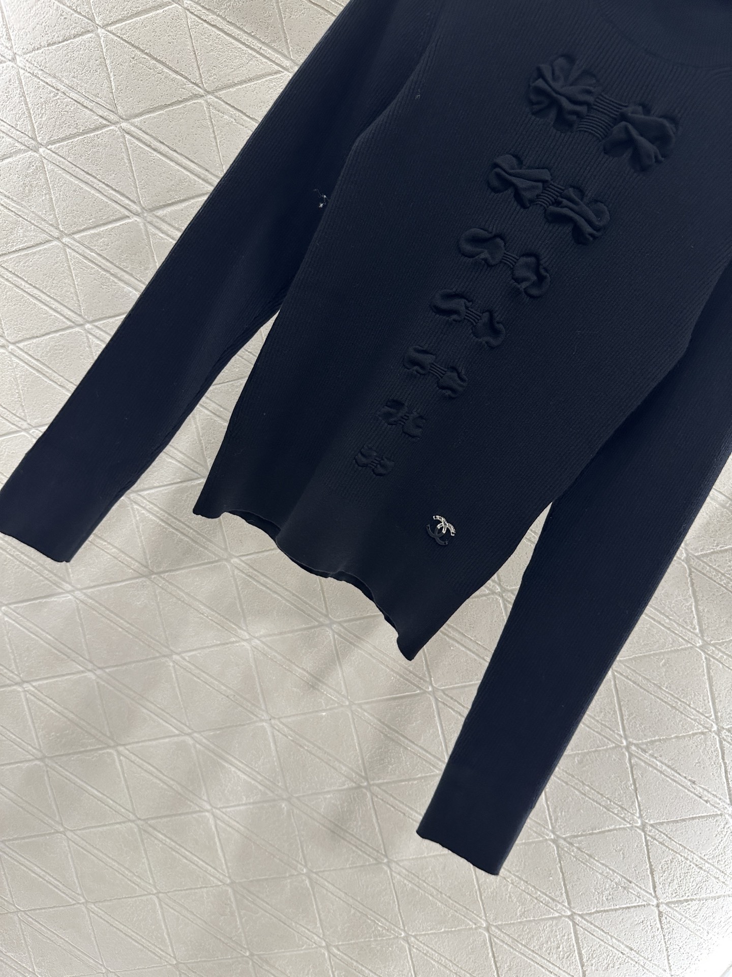 ♥Chane*♥2025新品上架 蝴蝶结高领长袖毛衣定制YB棉毛纱线织造，柔软细腻，质感舒适，高领领针织