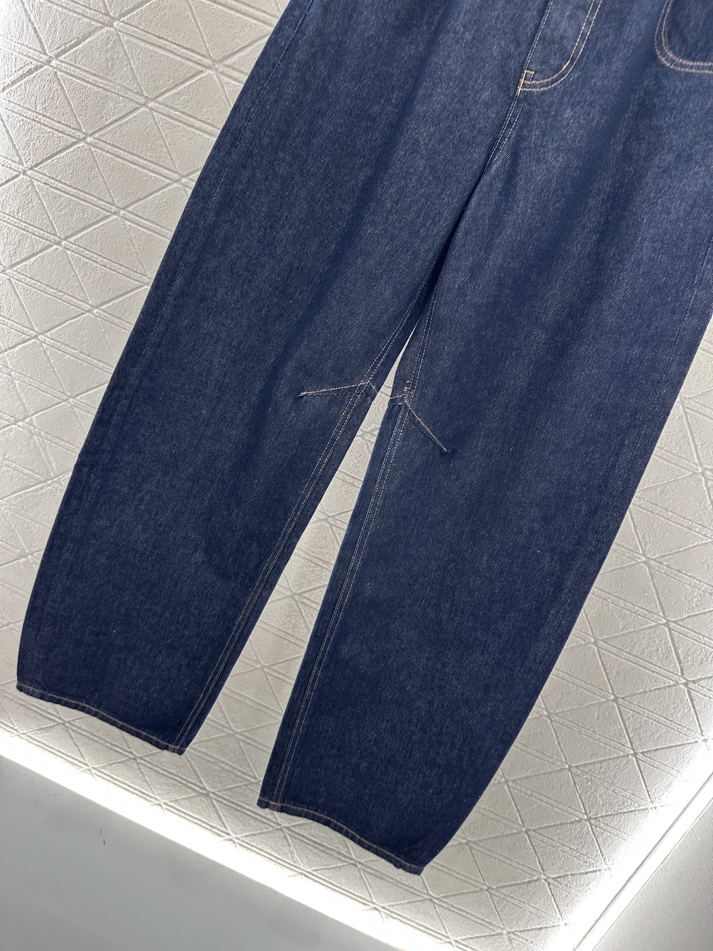 ♥Alexander wan*♥2025新品上架 牛仔拼接弯刀阔腿长裤定制YB斜纹棉牛仔材质，质感上乘，