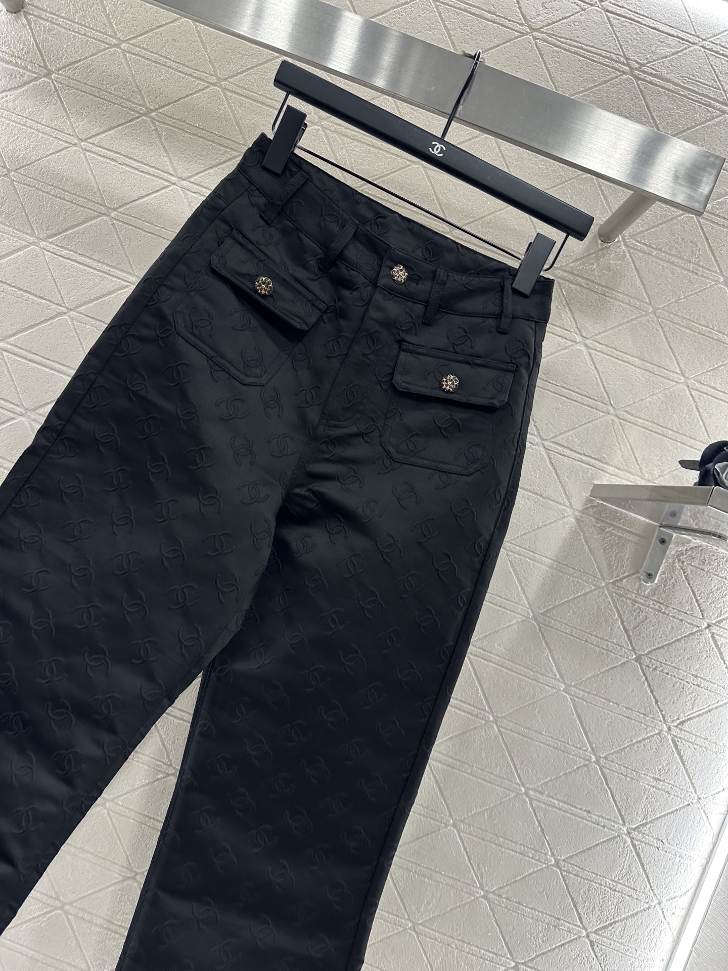 ♥Chane*♥2025新品上架 提花夹克外套长裤套装定制YB提花材质，质感高级，品相十足，通体双C满铺