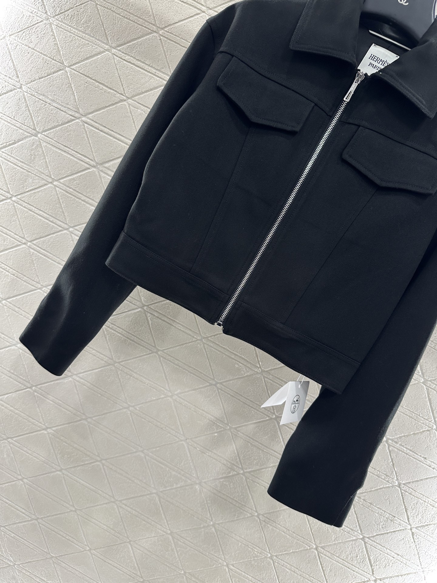 ♥Herme*♥2025新品上架 休闲拉链夹克外套定制YB进口丝毛材质，质感高级，穿搭舒适，翻领拉链夹克