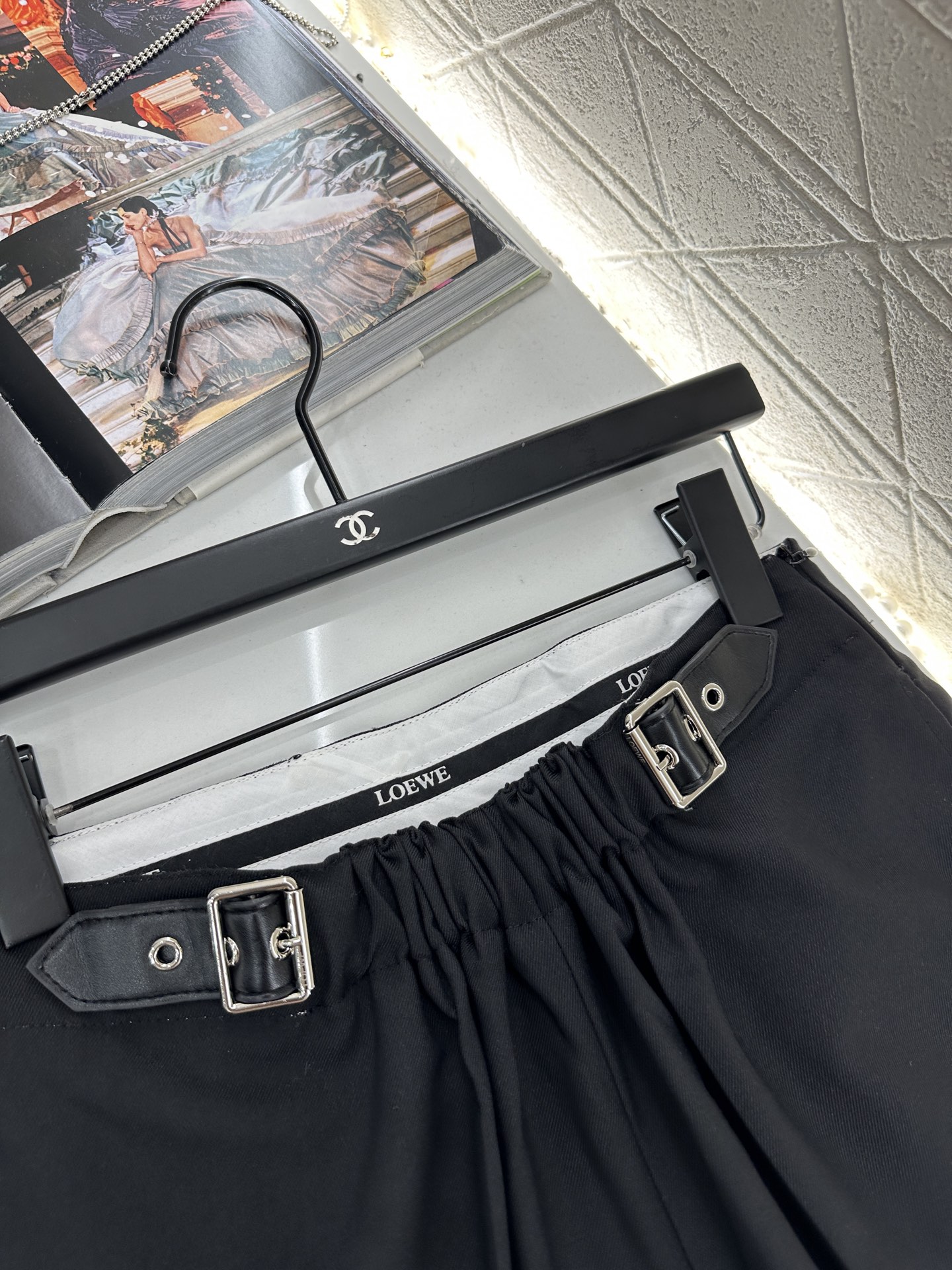 ♥Loew*♥2025新品上架 弹力褶皱西装外套中长裤套装定制YB进口材质 质感光泽高级 垂顺有型 正肩