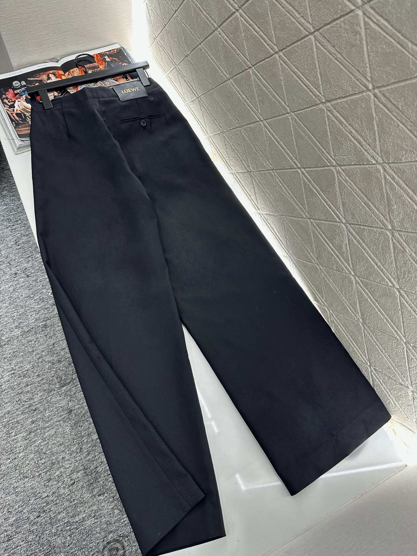 ♥Loew*♥2025新品上架 弹力褶皱西装外套中长裤套装定制YB进口材质 质感光泽高级 垂顺有型 正肩