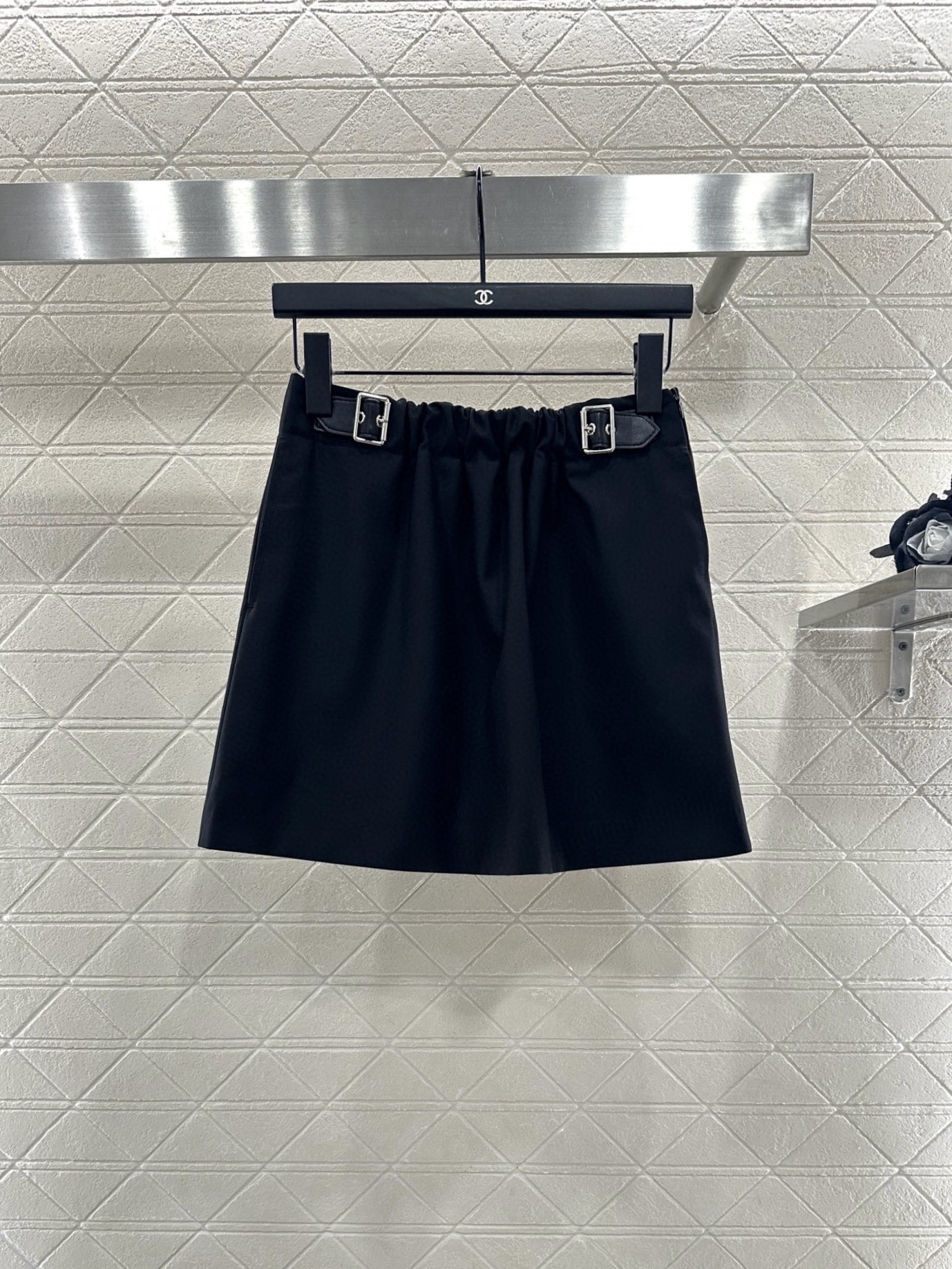 Elegant Mini Skirt with Belted Waist Detail - Stylish and Comfortable