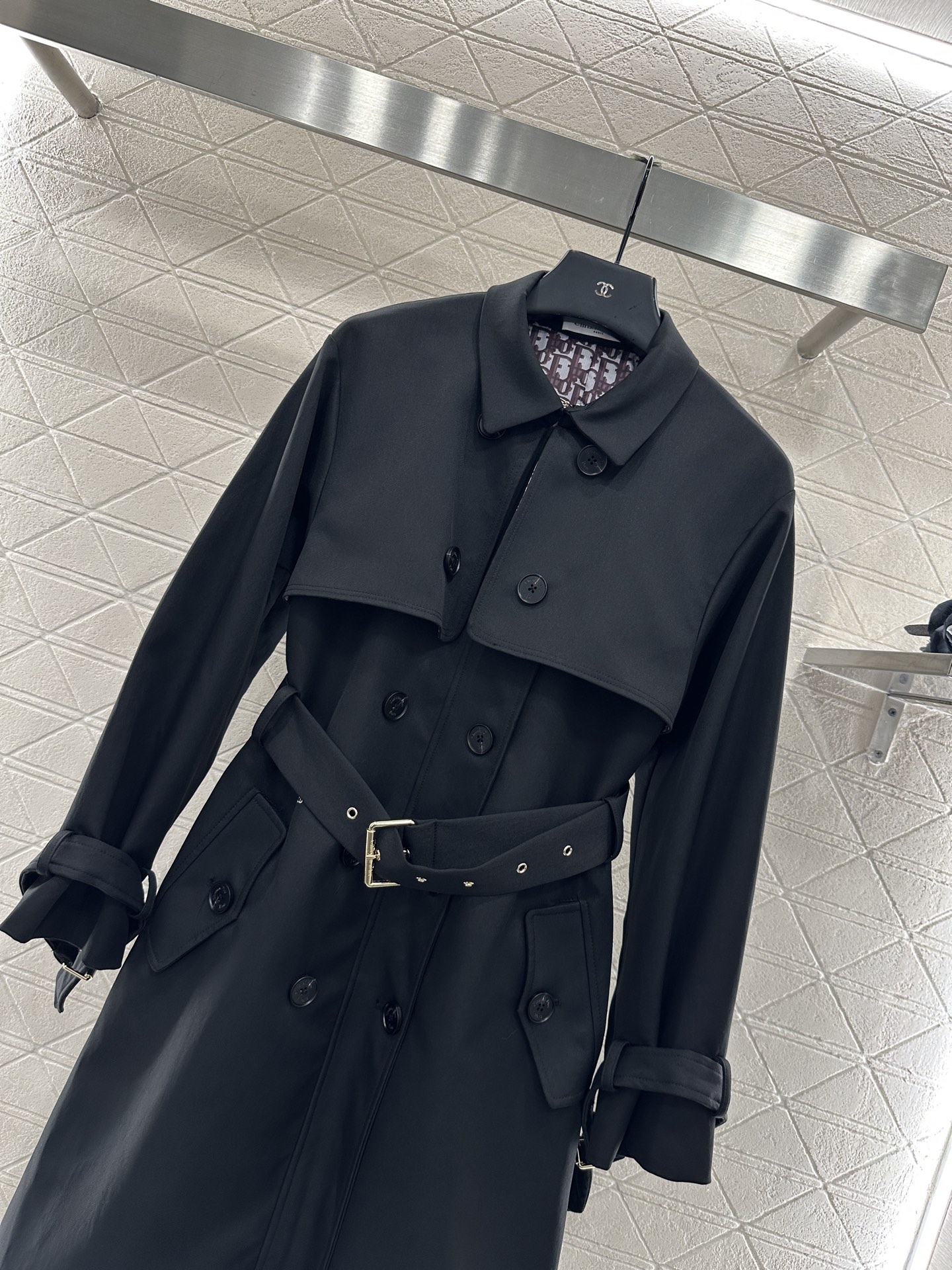 ♥Dio*♥2025新品上架 翻领腰带风衣外套定制YB进口风衣材质，工艺处理，挺括有型，质感高级，翻领长