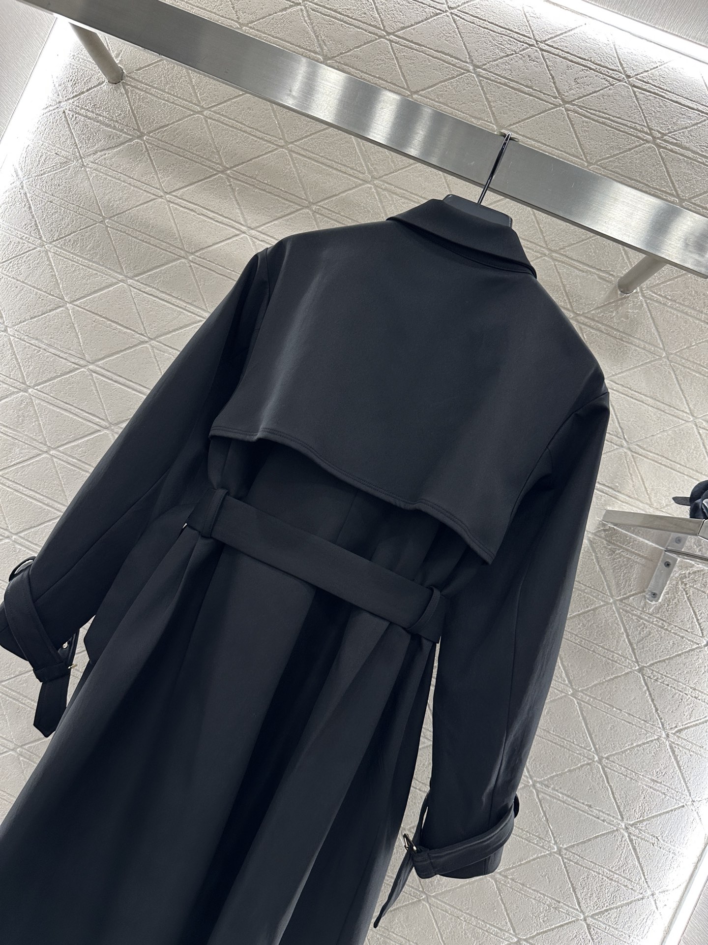 ♥Dio*♥2025新品上架 翻领腰带风衣外套定制YB进口风衣材质，工艺处理，挺括有型，质感高级，翻领长