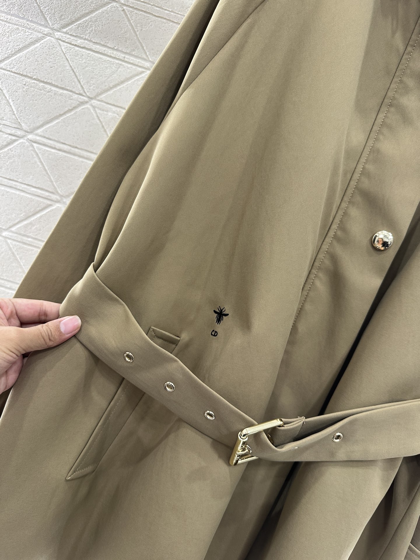 ♥Dio*♥2025新品上架 可拆卸连帽风衣外套定制YB进口防风防污风衣材质，呈现挺阔有型穿搭风格，连帽