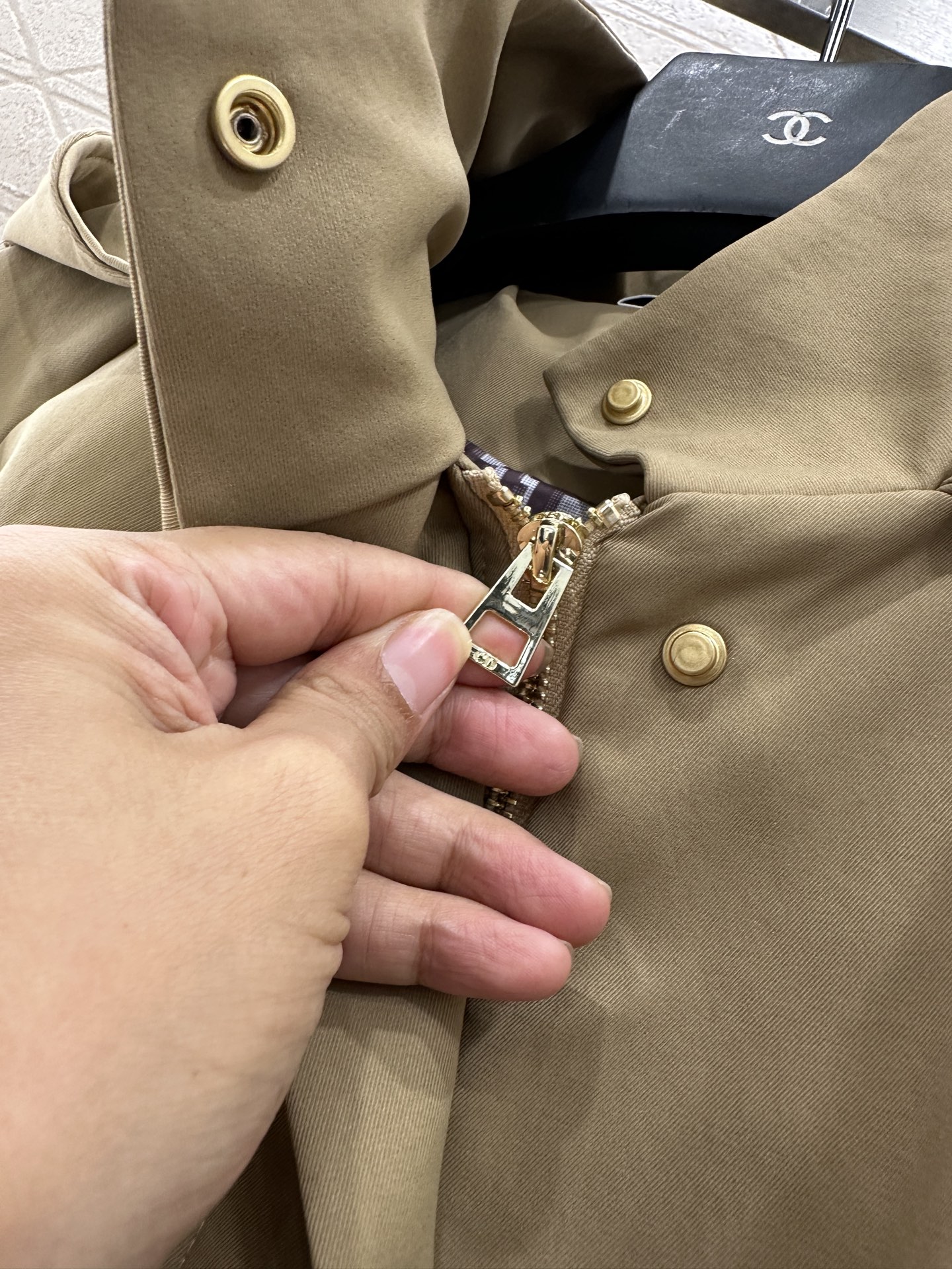 ♥Dio*♥2025新品上架 可拆卸连帽风衣外套定制YB进口防风防污风衣材质，呈现挺阔有型穿搭风格，连帽