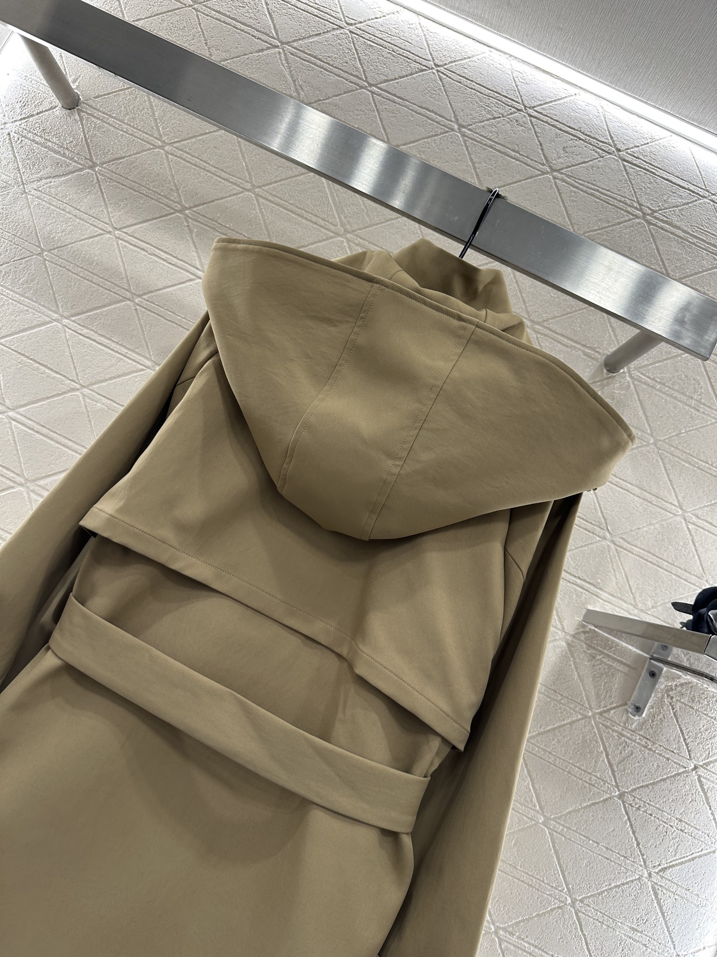 ♥Dio*♥2025新品上架 可拆卸连帽风衣外套定制YB进口防风防污风衣材质，呈现挺阔有型穿搭风格，连帽