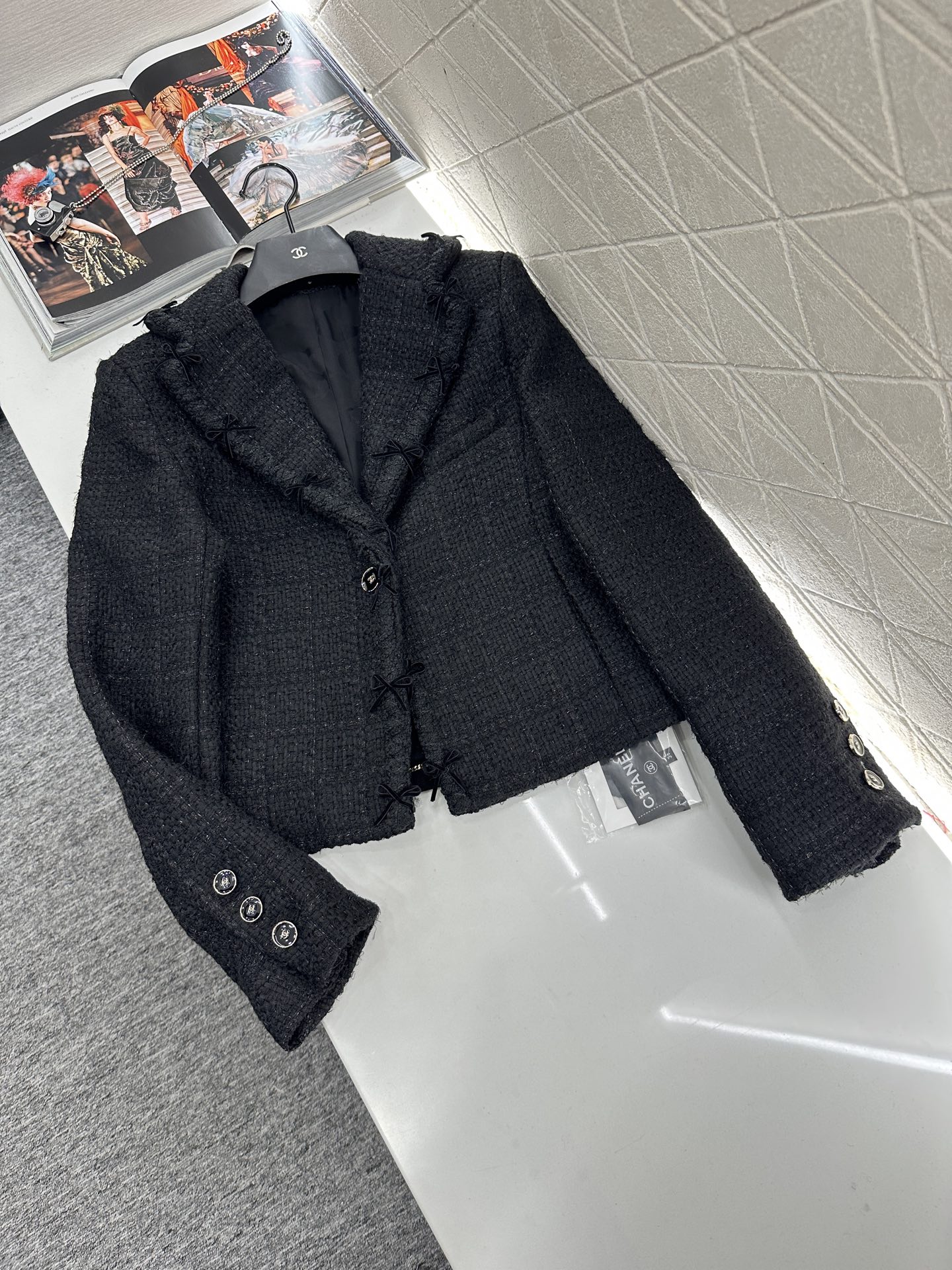 ♥Chane*♥2025新品上架 翻领蝴蝶结捆边编织洋装定制YB进口粗纺羊毛呢材质，质感高级，品相十足，