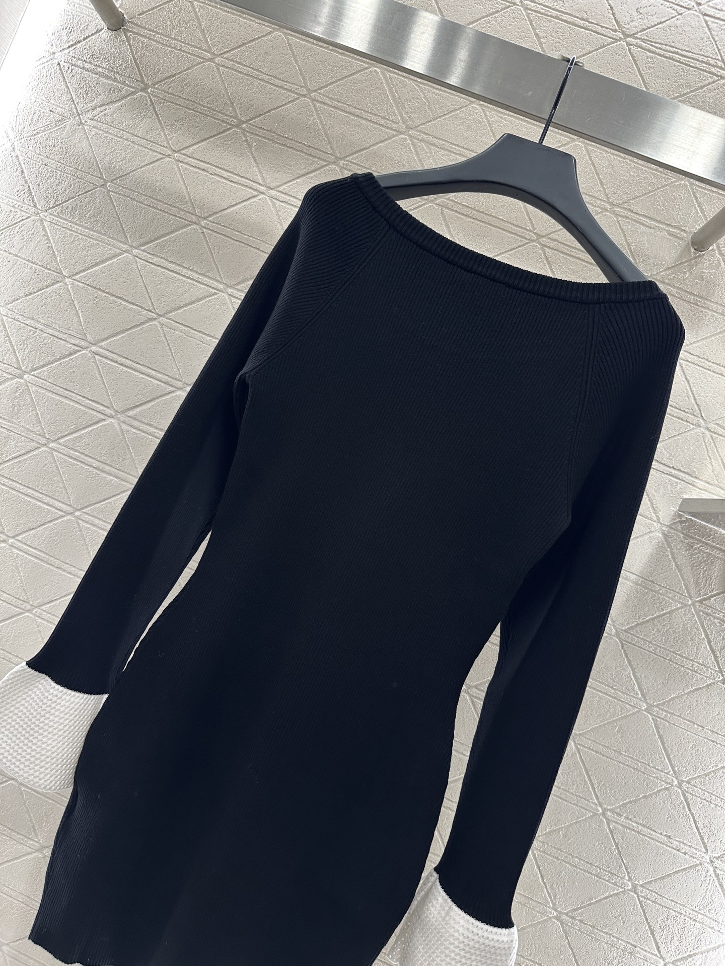 ♥Chane*♥2025新品上架 立体蝴蝶结山茶花针织裙定制YB进口纱线织造，舒适软糯，弹力十足，圆领喇