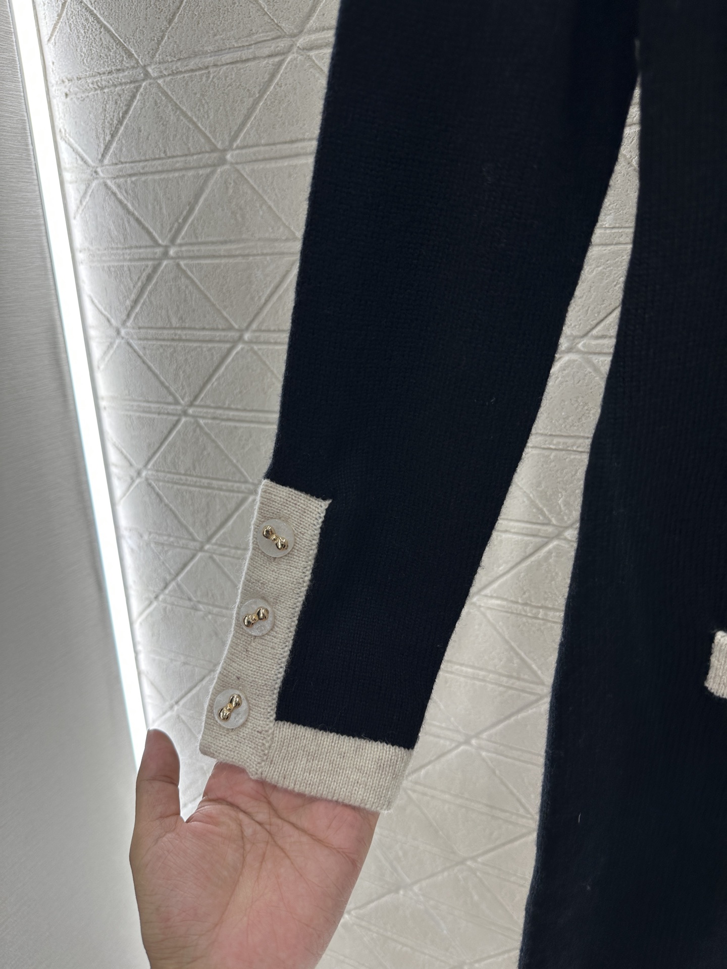 ♥Chane*♥2025新品上架 撞色口袋针织连衣裙定制YB羊绒纱线织造，质感光泽，柔软亲肤，圆领针织连