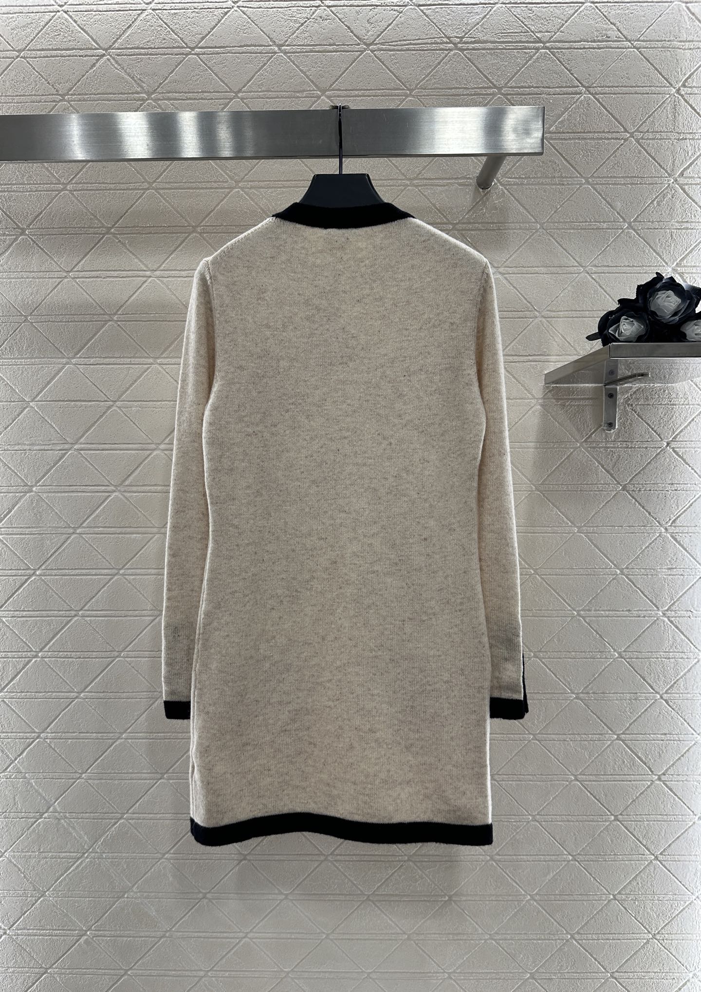 ♥Chane*♥2025新品上架 撞色口袋针织连衣裙定制YB羊绒纱线织造，质感光泽，柔软亲肤，圆领针织连