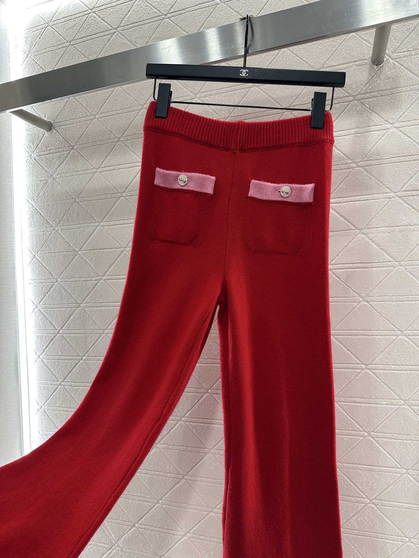 ♥Chane*♥2025新品上架 撞色包边阔腿针织长裤定制YB羊绒针织材质，密度织法，质感十足，螺纹高腰